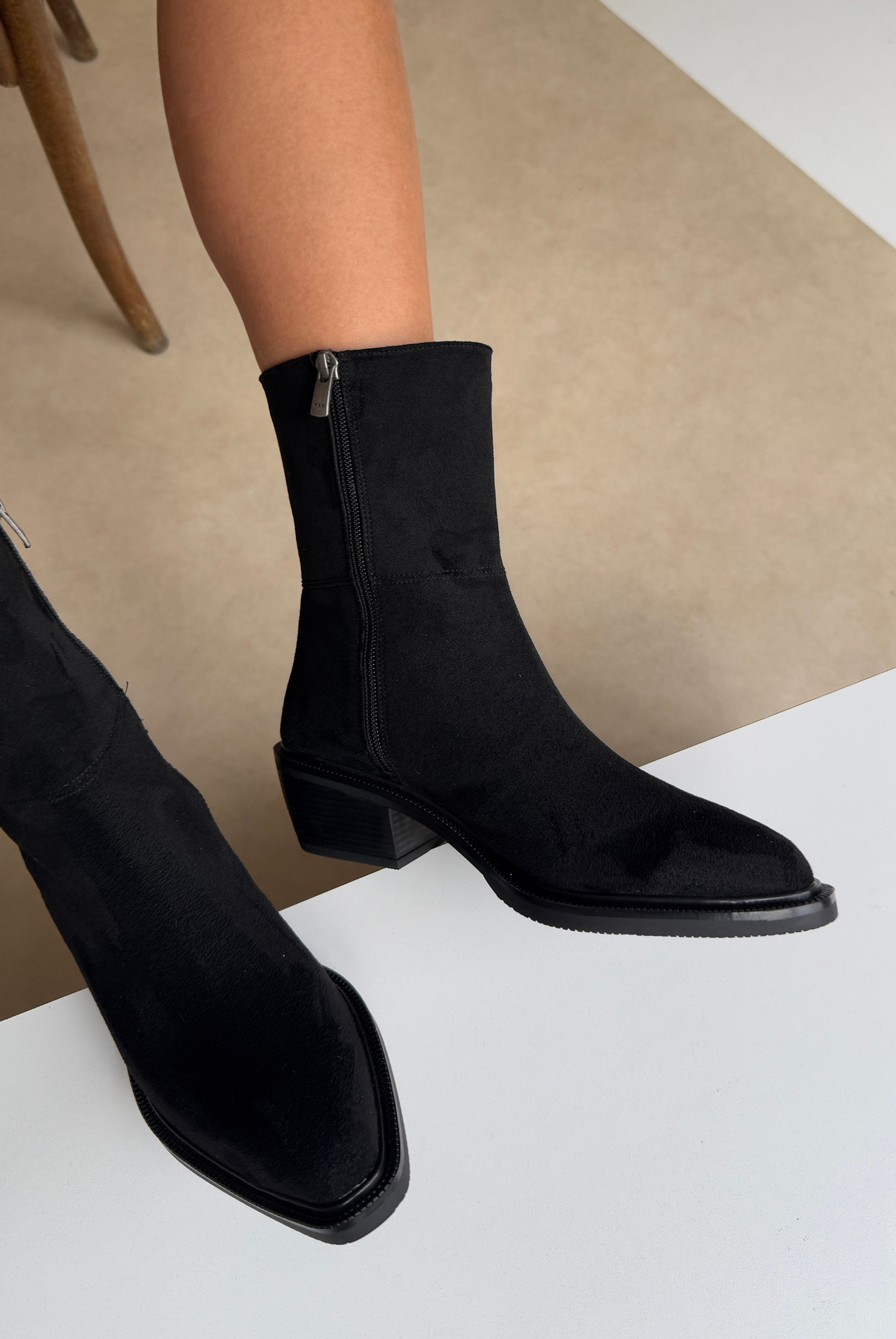 Kadın Bot SİYAH SÜET