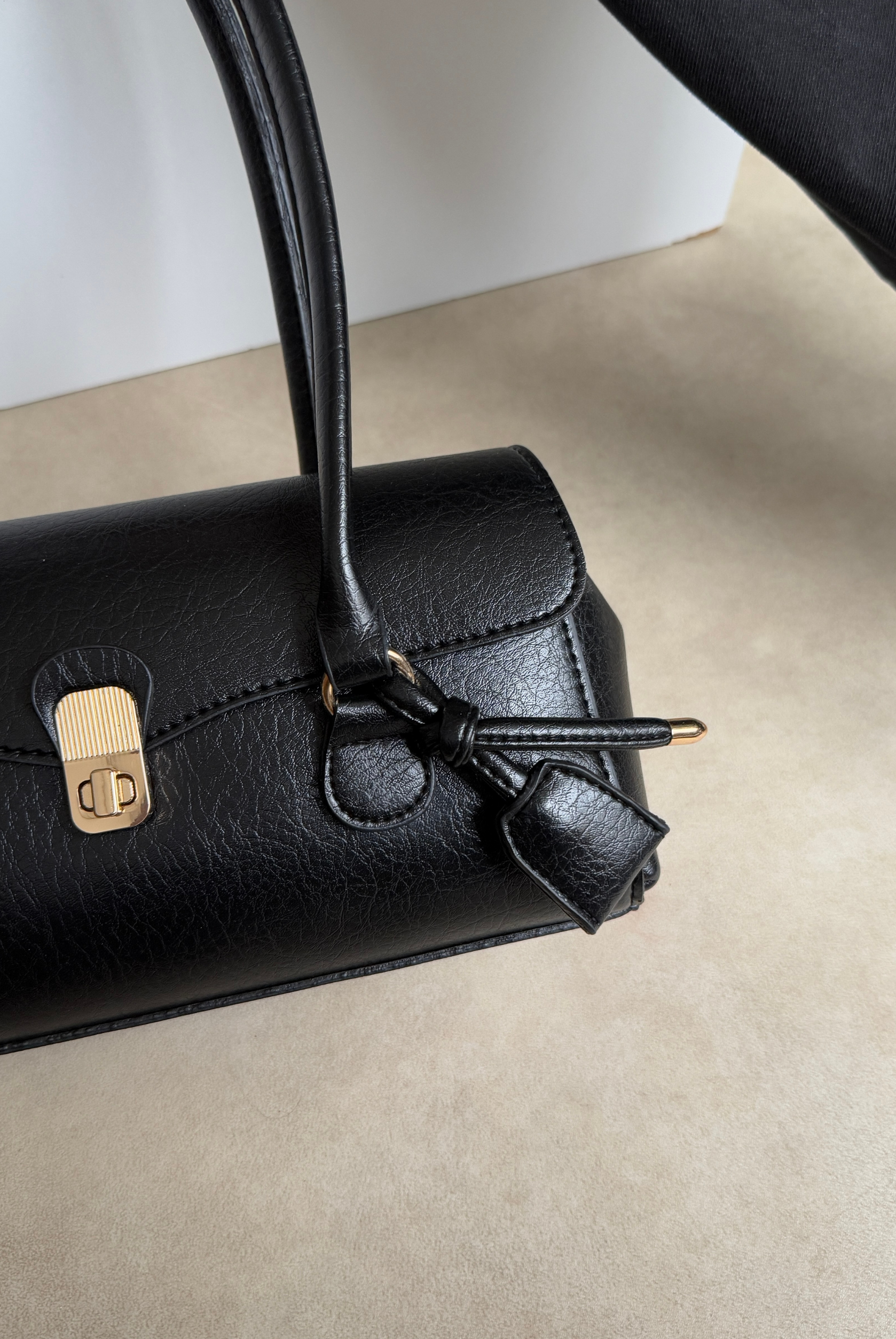 Kadın El ve Omuz Çantası SİYAH