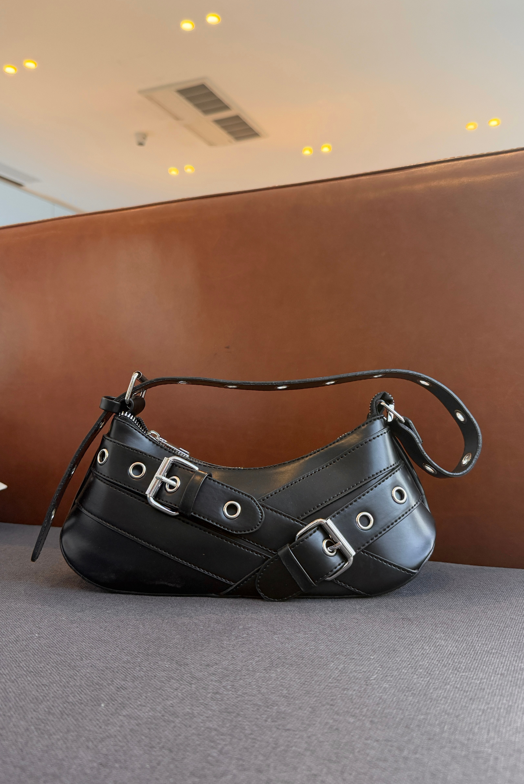 Kadın El ve Omuz Çantası SİYAH