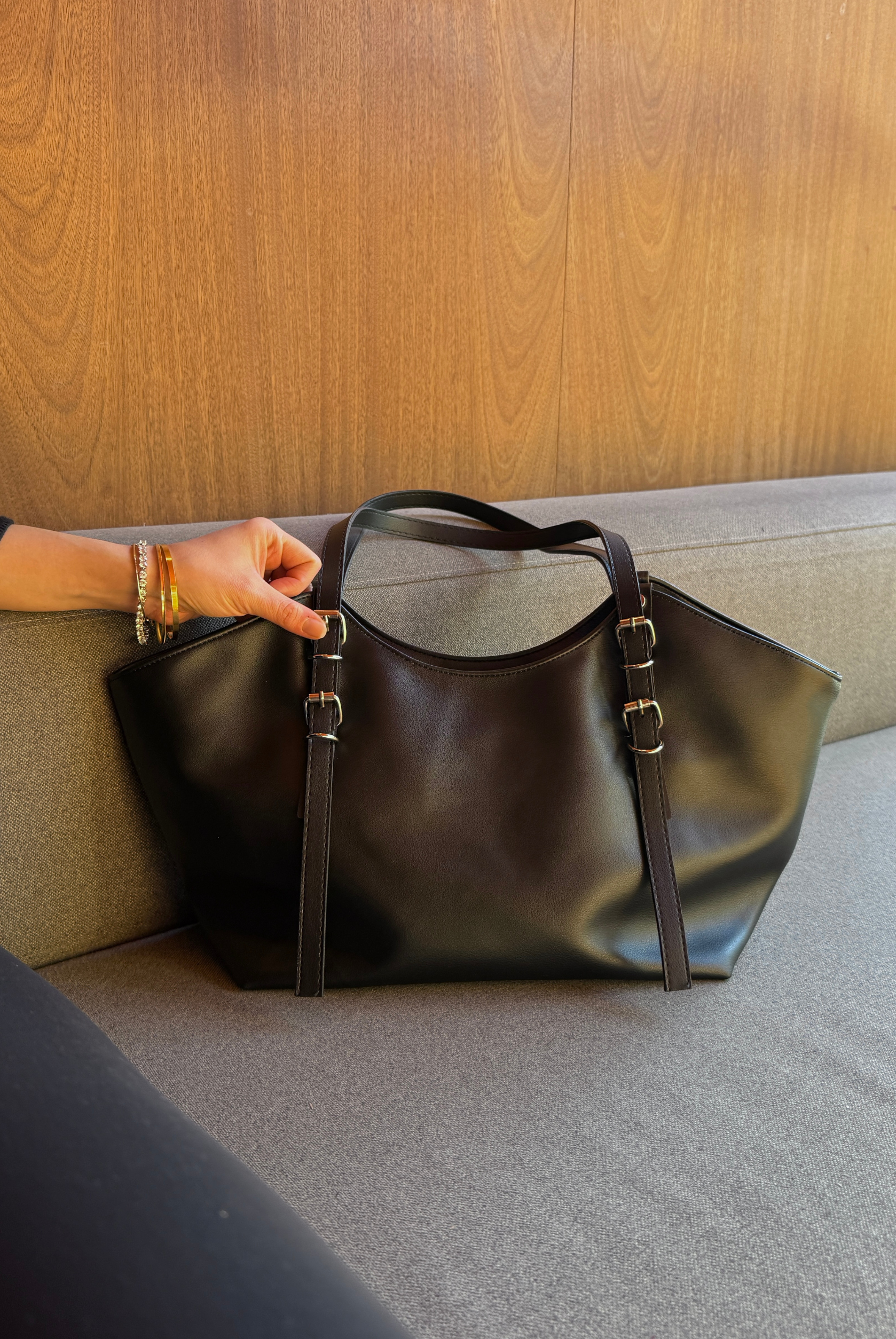 Kadın El ve Omuz Çantası SİYAH