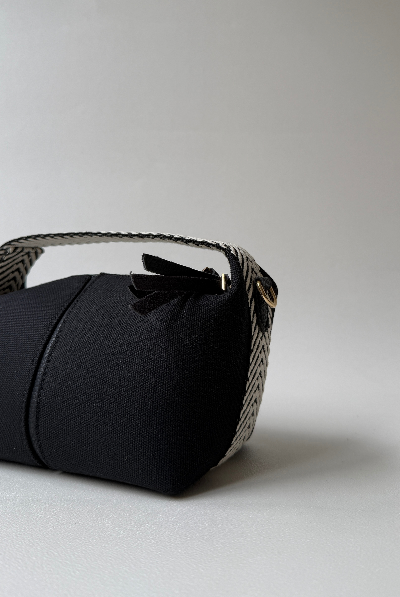 Kadın El ve Omuz Çantası SİYAH BEJ KETEN