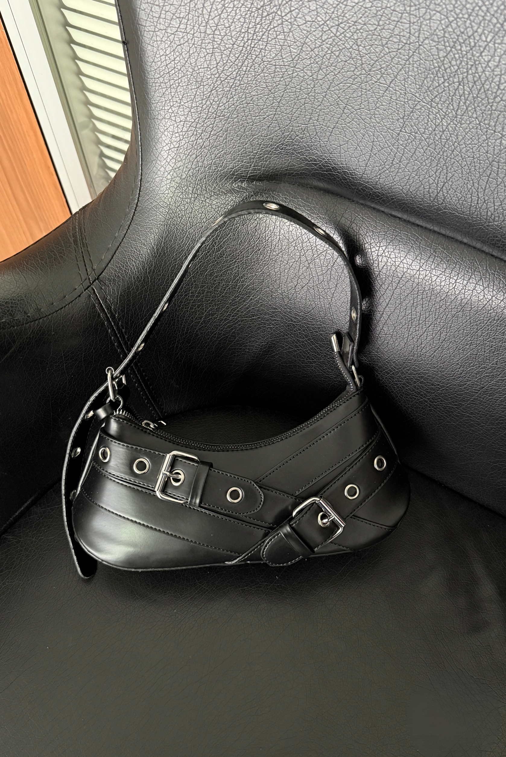 Kadın El ve Omuz Çantası SİYAH