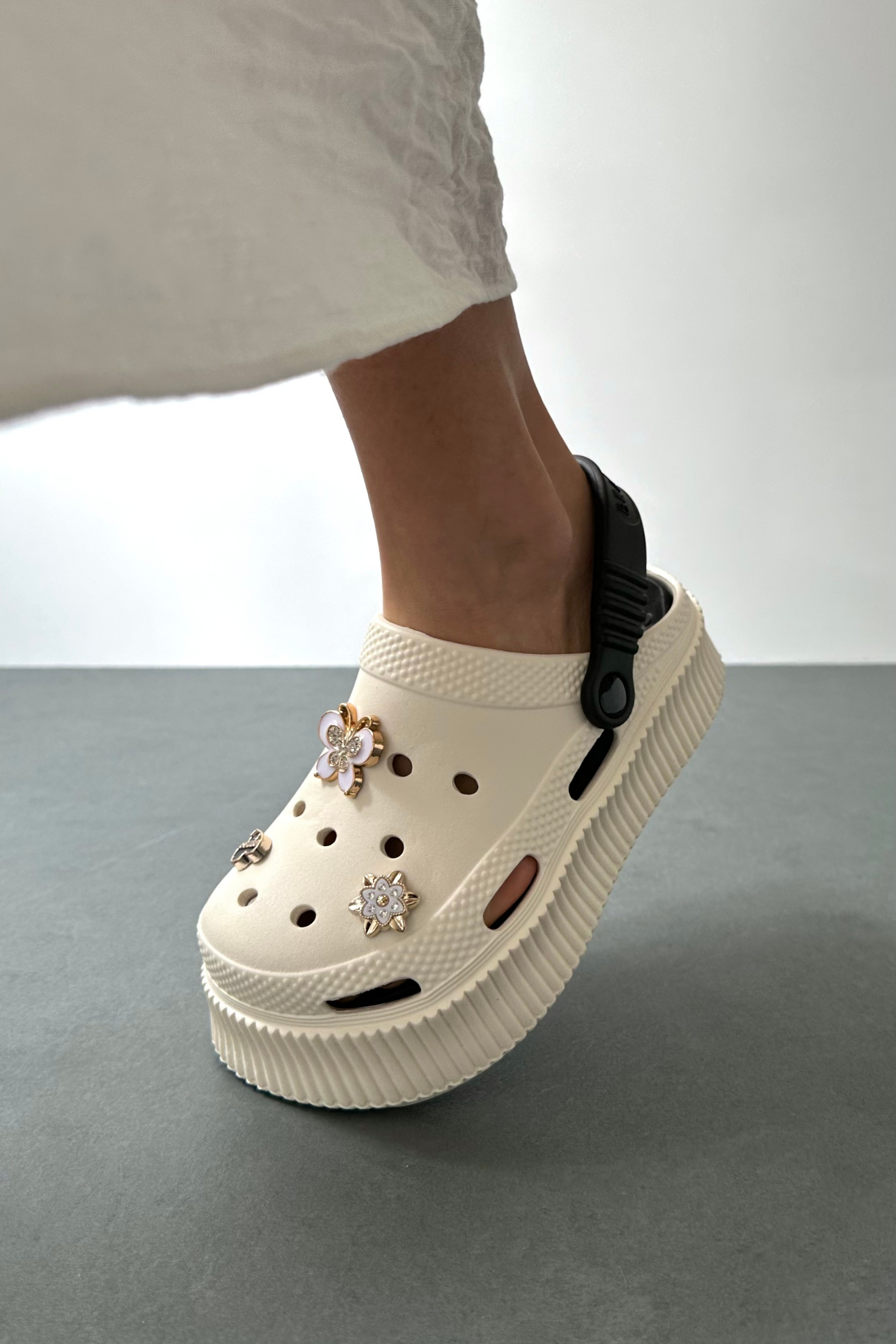 Kadın Eva Terlik Taşlı KREM SİYAH