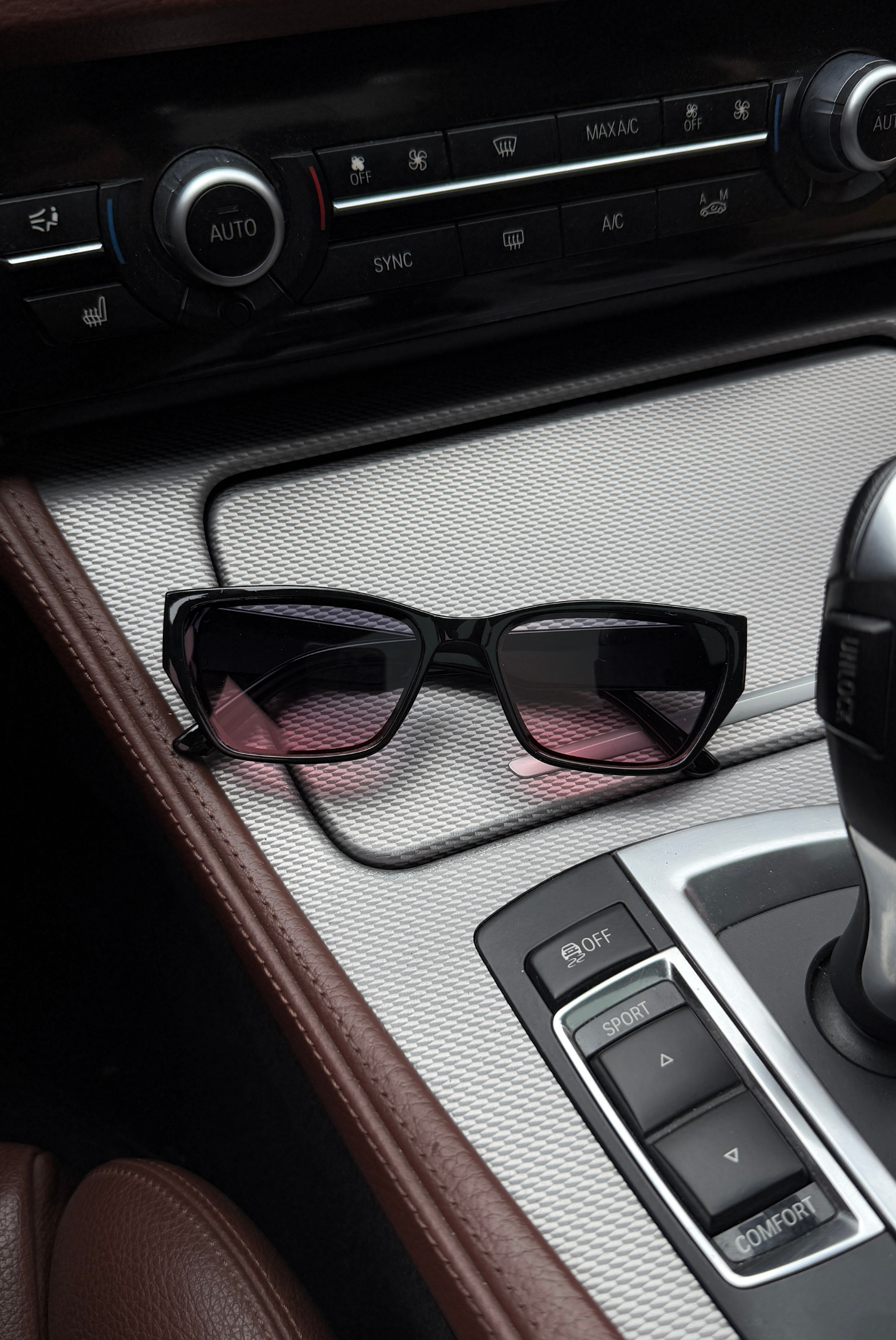 Kadın Güneş Gözlüğü SİYAH RENKLİ