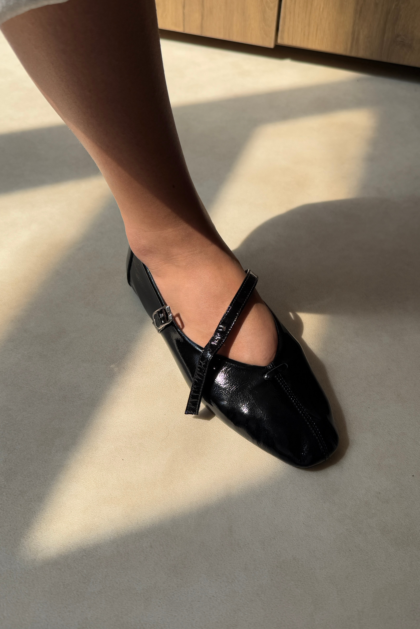 Kadın Hakiki Deri Babet SİYAH