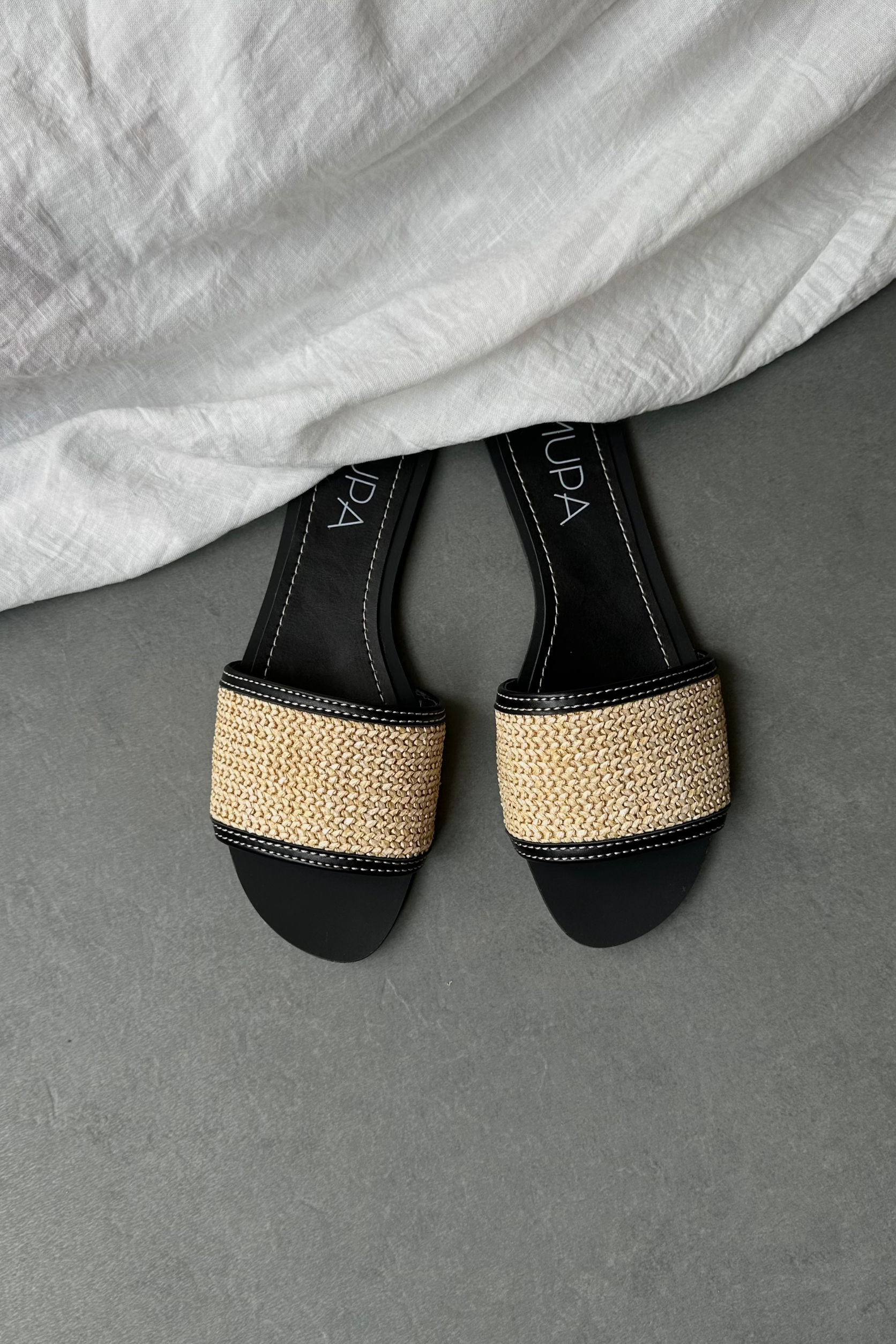 Kadın Hasır Terlik BEJ