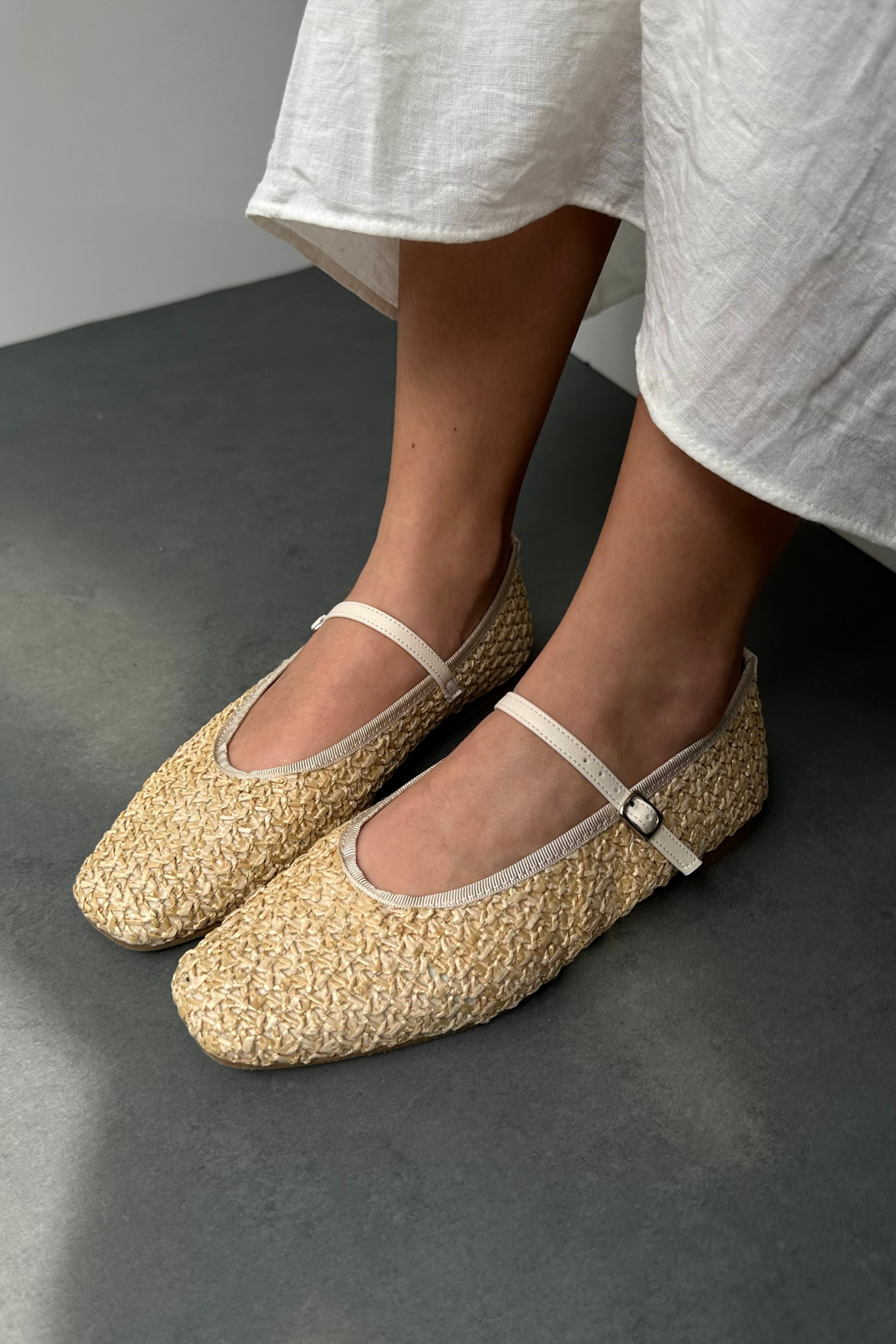 Kadın Hasır Terlik BEJ