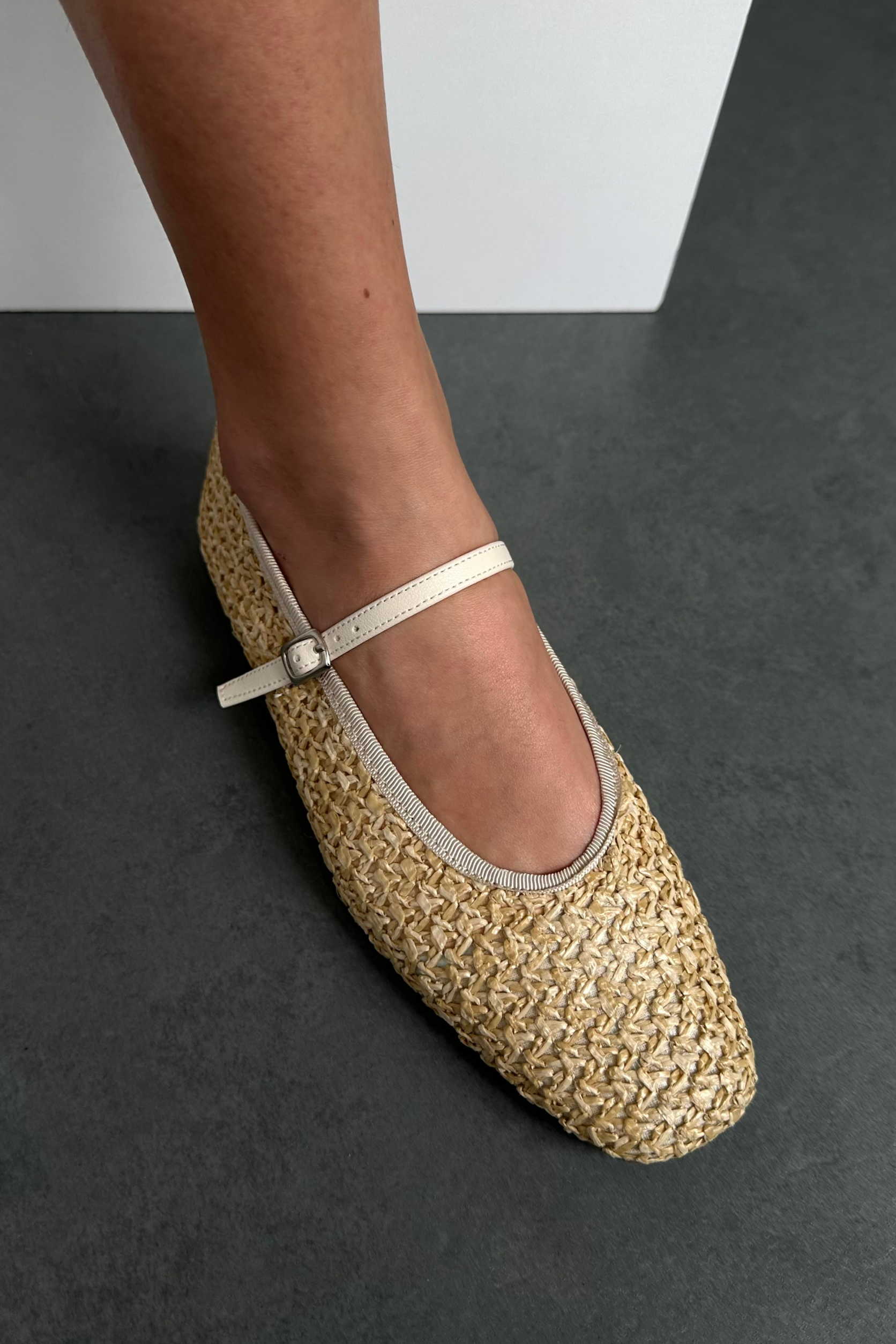 Kadın Hasır Terlik BEJ