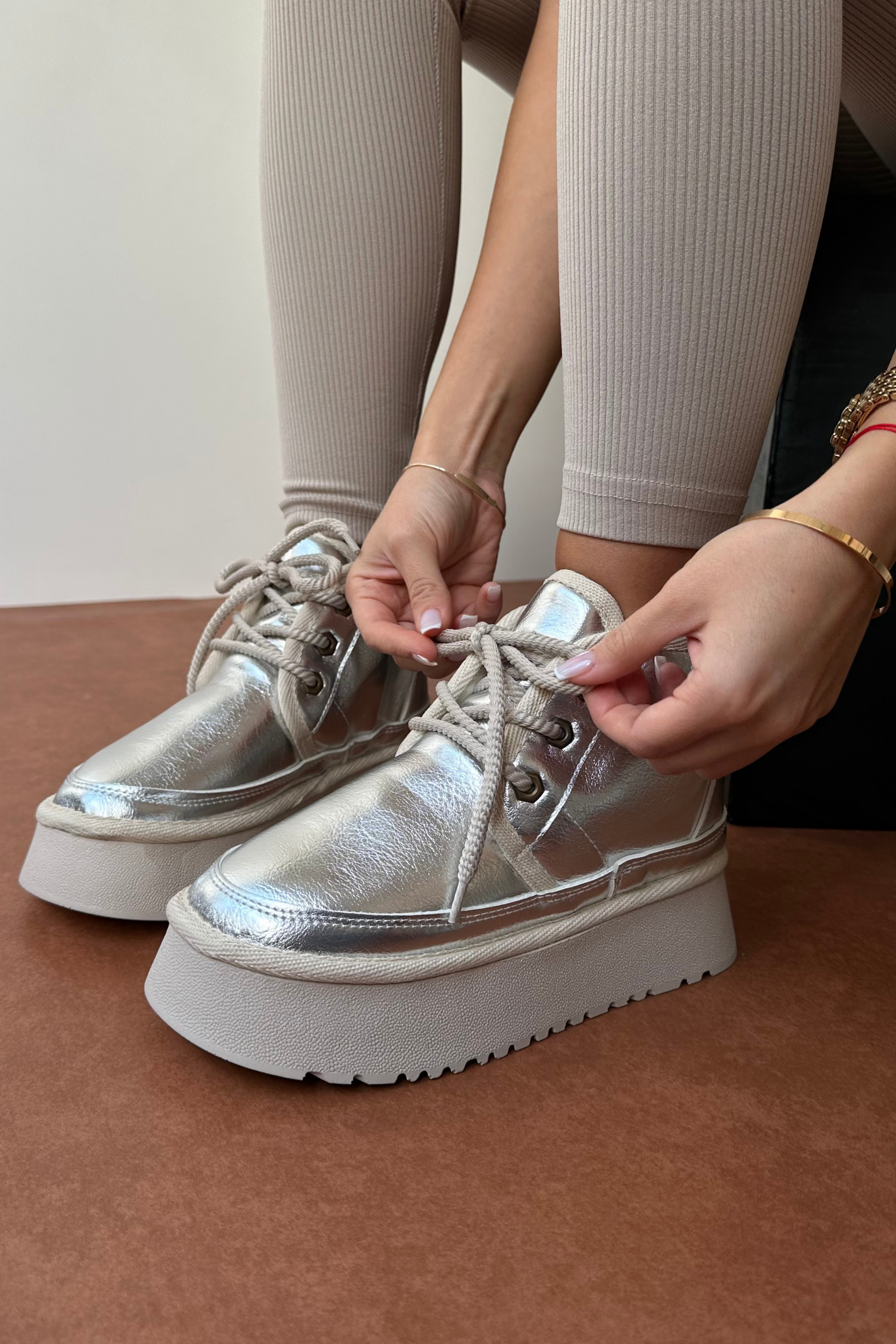 Kadın İçi Kürklü Bot GÜMÜŞ RUGAN