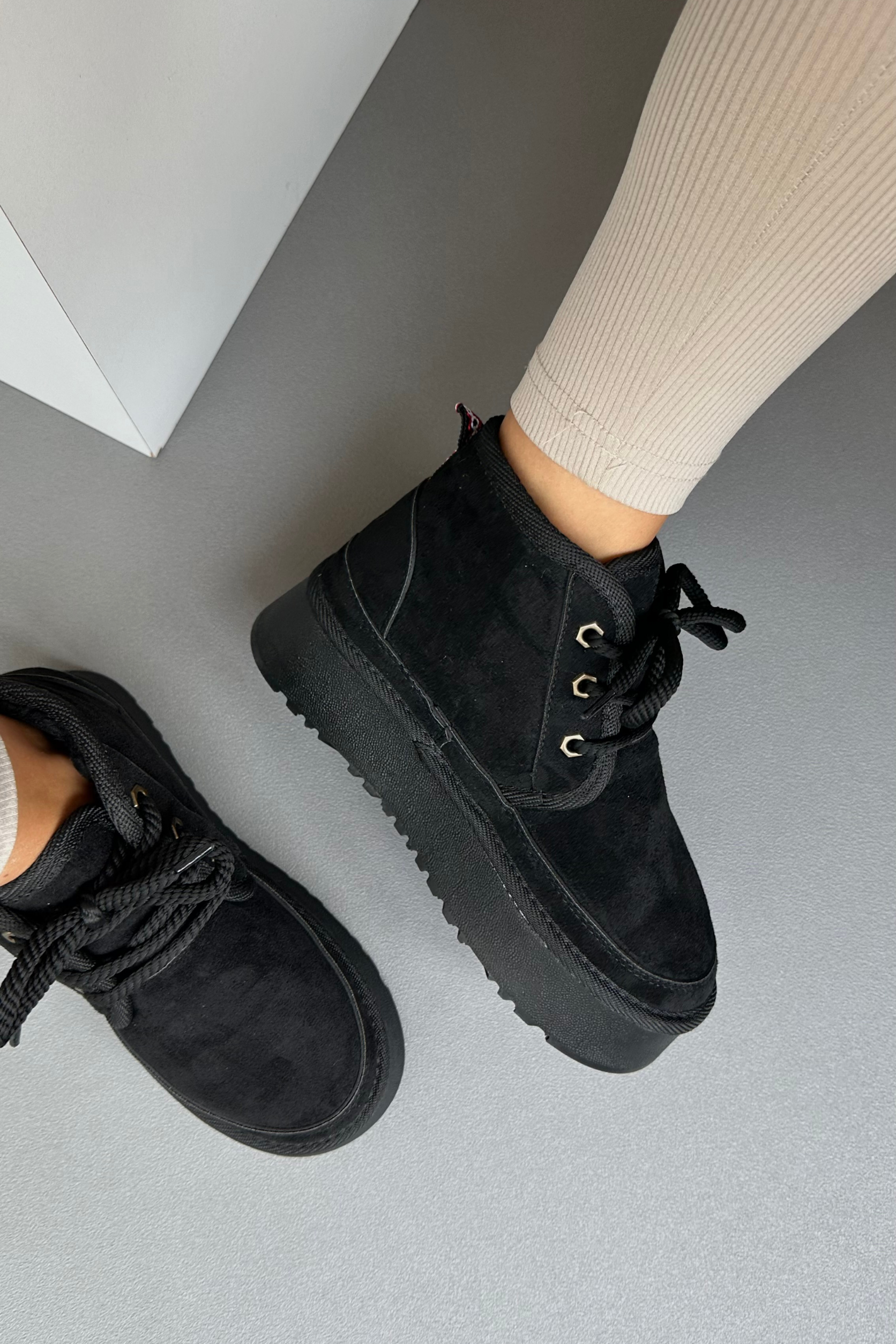 Kadın İçi Kürklü Bot SİYAH SÜET