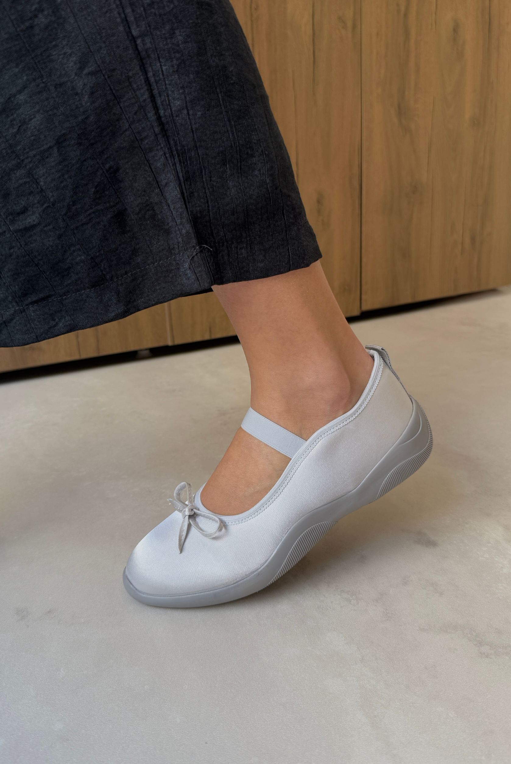 Kadın Lastikli Babet SİLVER SATEN