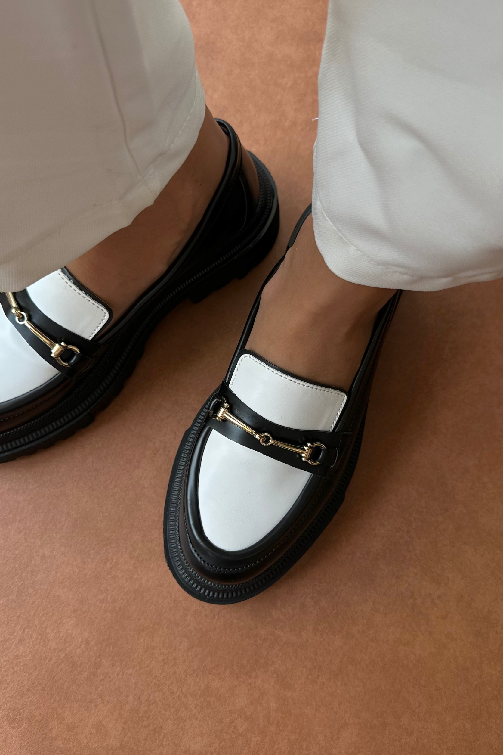 Kadın Loafer Ayakkabı SİYAH BEYAZ