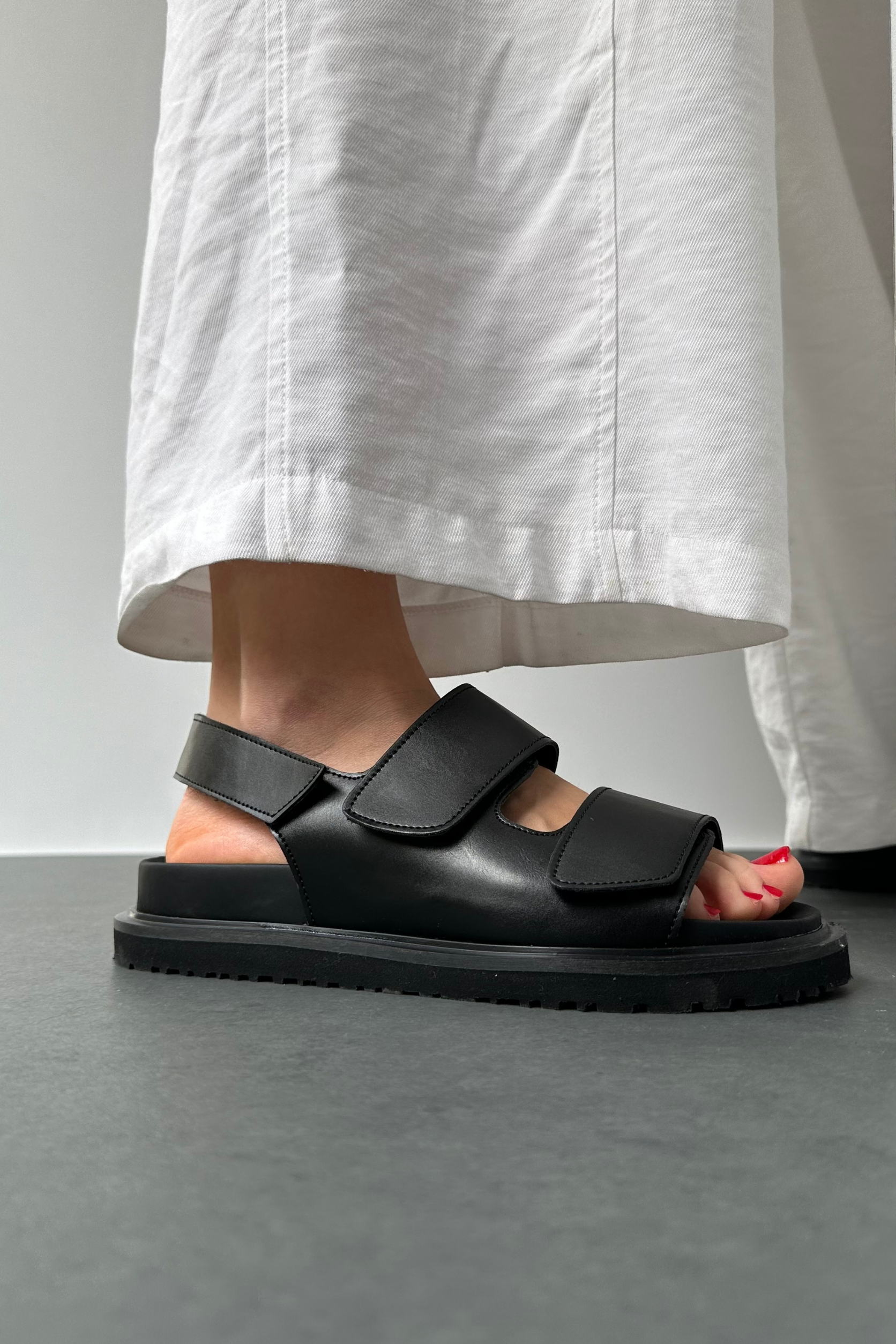 Kadın Sandalet SİYAH