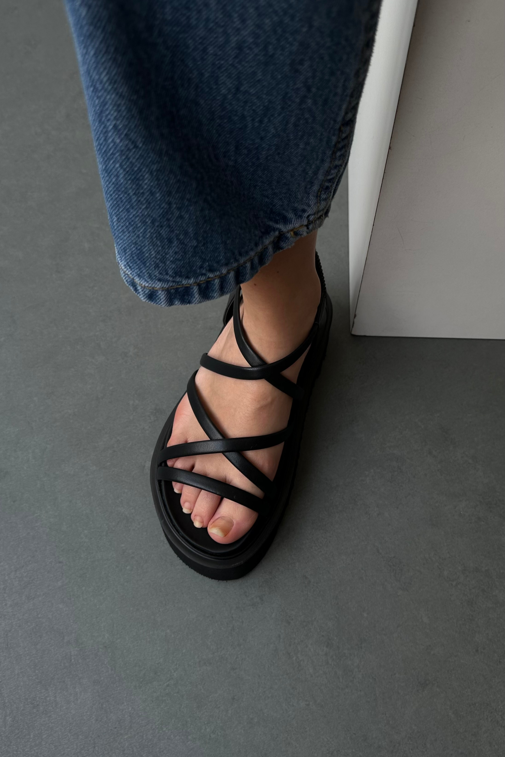 Kadın Sandalet SİYAH