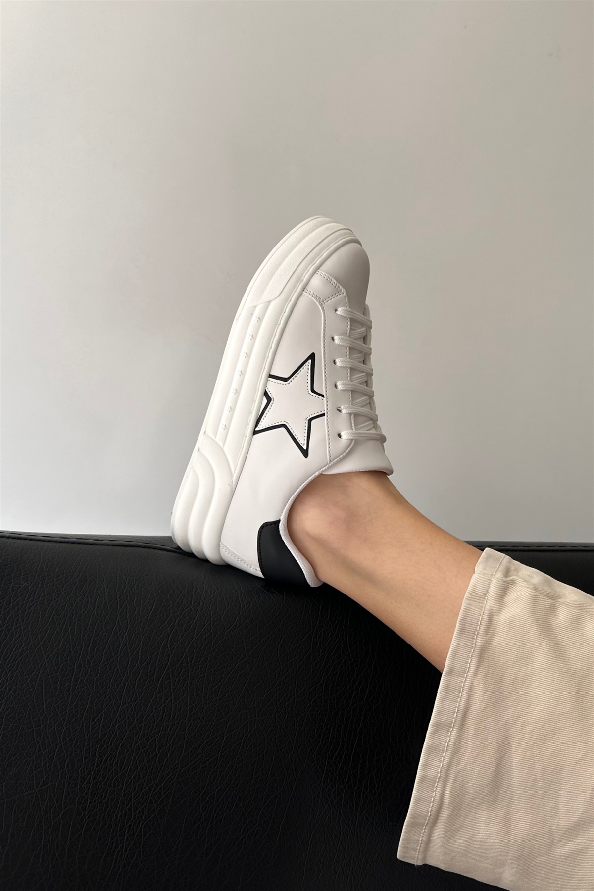 Kadın Spor Ayakkabı BEYAZ SİYAH