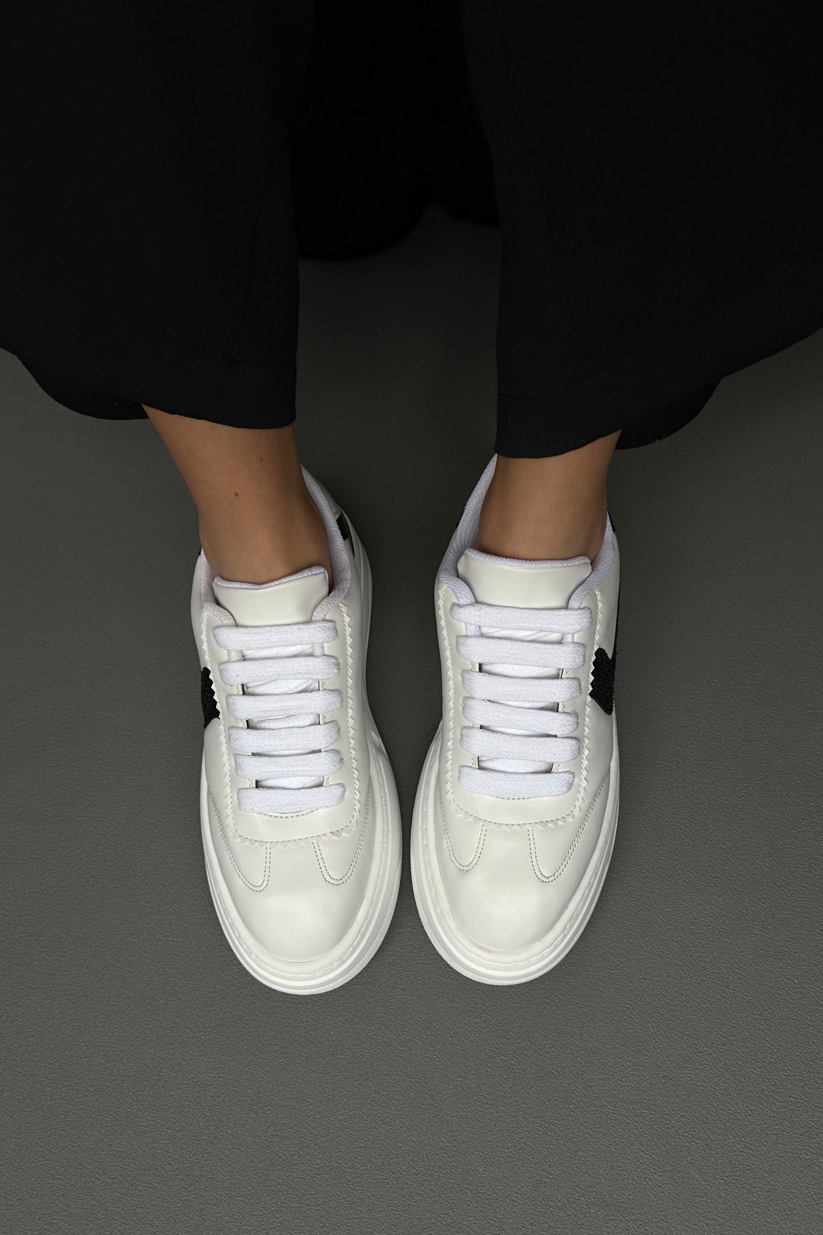 Kadın Spor Ayakkabı BEYAZ SİYAH