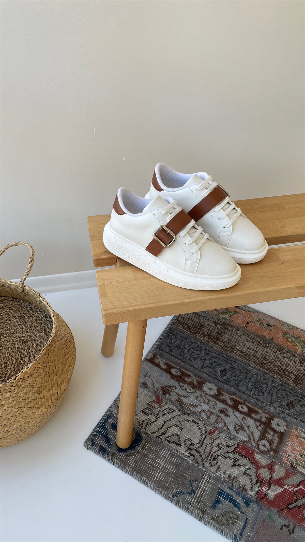 Kadın Spor Ayakkabı BEYAZ TABA KEMERLİ