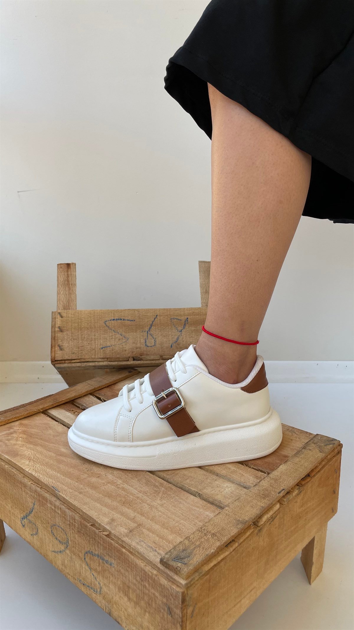 Kadın Spor Ayakkabı BEYAZ TABA KEMERLİ