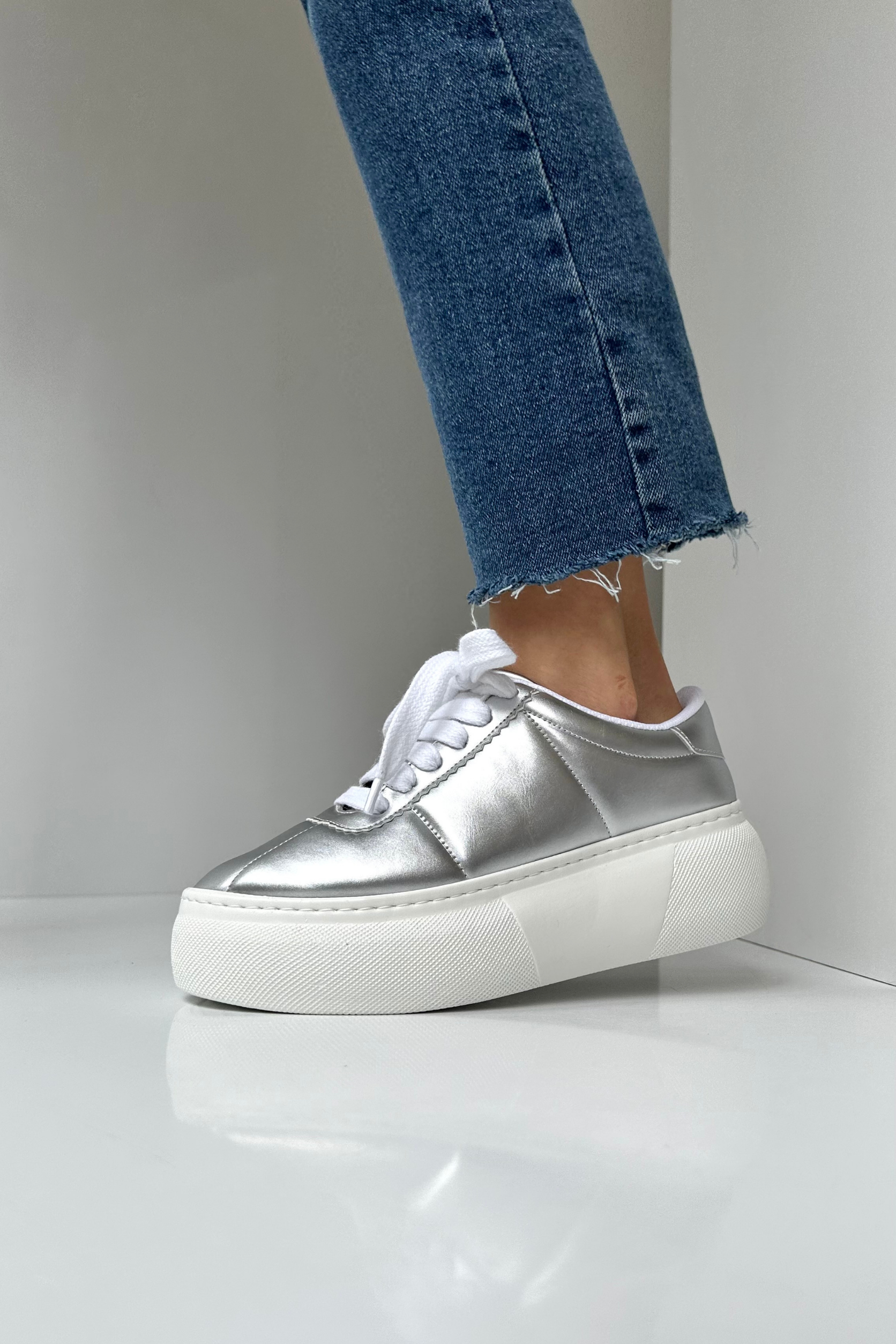 Kadın Spor Ayakkabı GÜMÜŞ