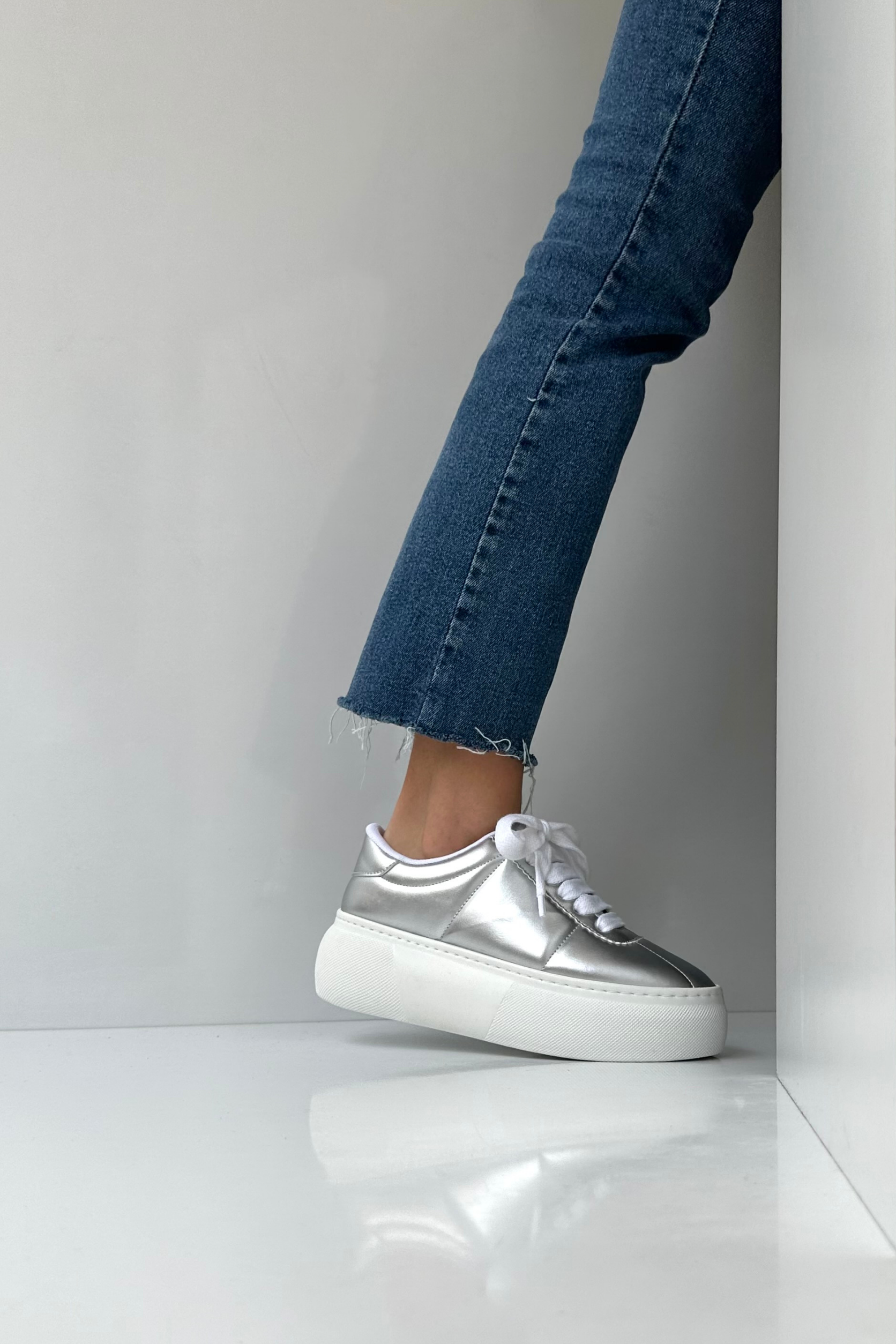 Kadın Spor Ayakkabı GÜMÜŞ