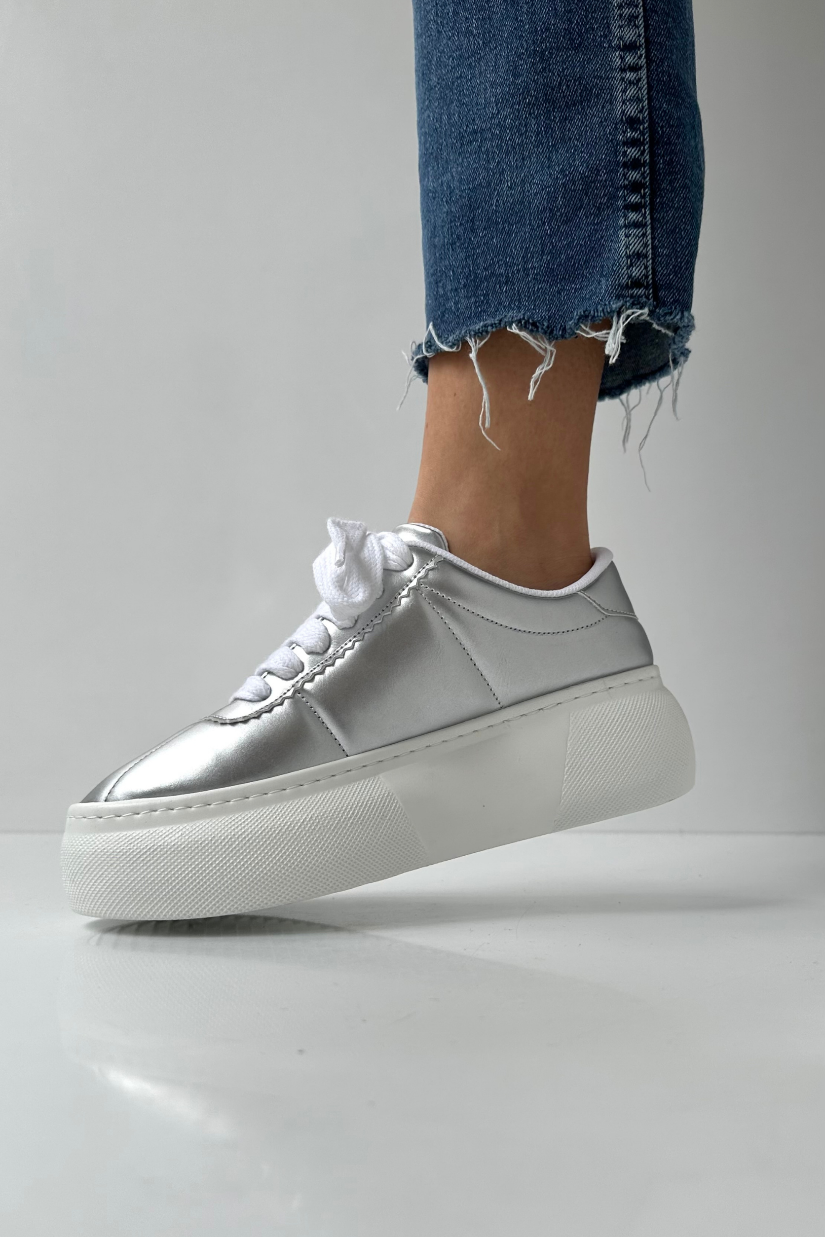 Kadın Spor Ayakkabı GÜMÜŞ