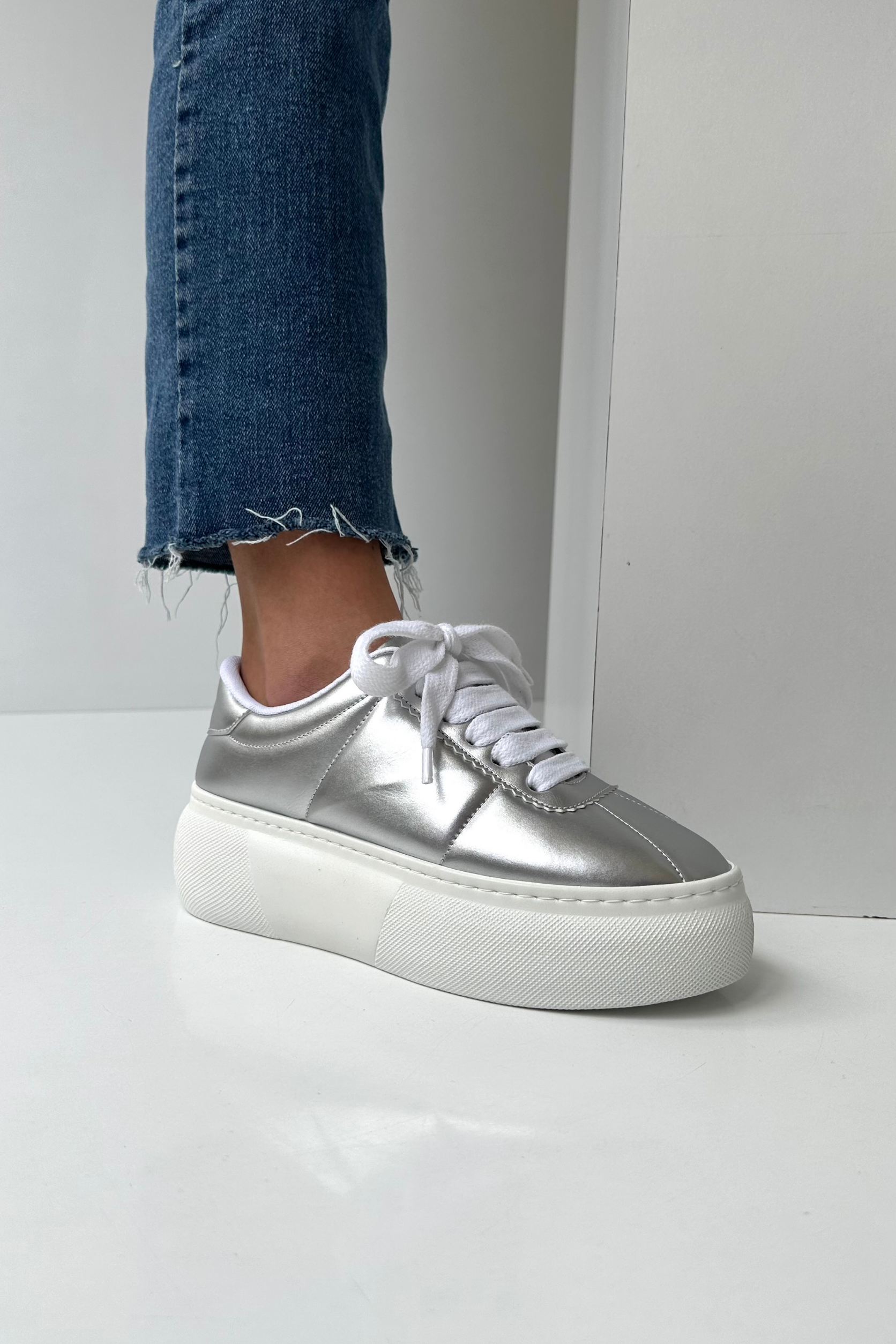 Kadın Spor Ayakkabı GÜMÜŞ