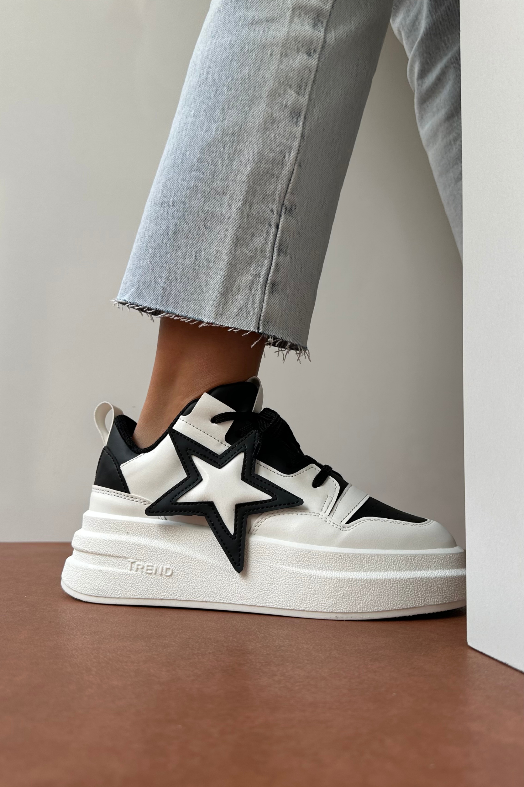 Kadın Spor Ayakkabı SİYAH BEYAZ