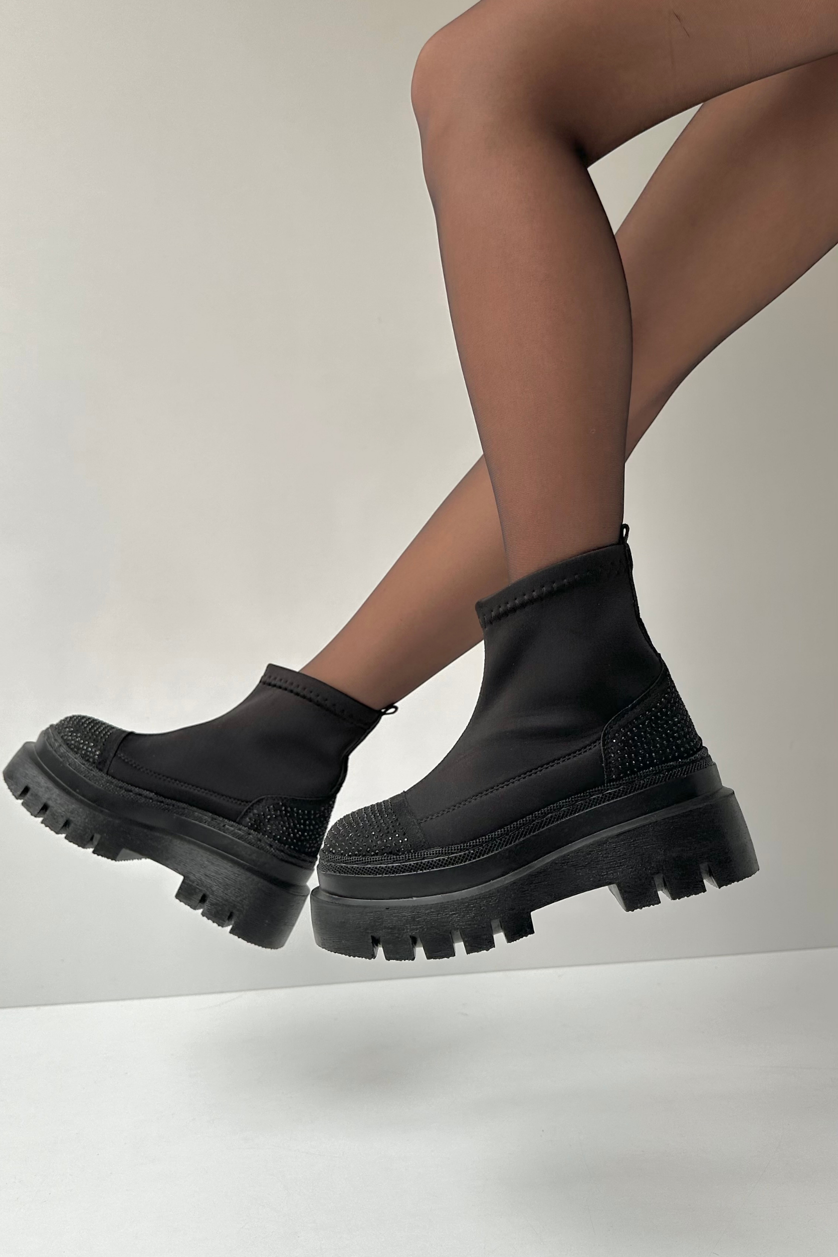 Kadın Streç Bot SİYAH TAŞLI