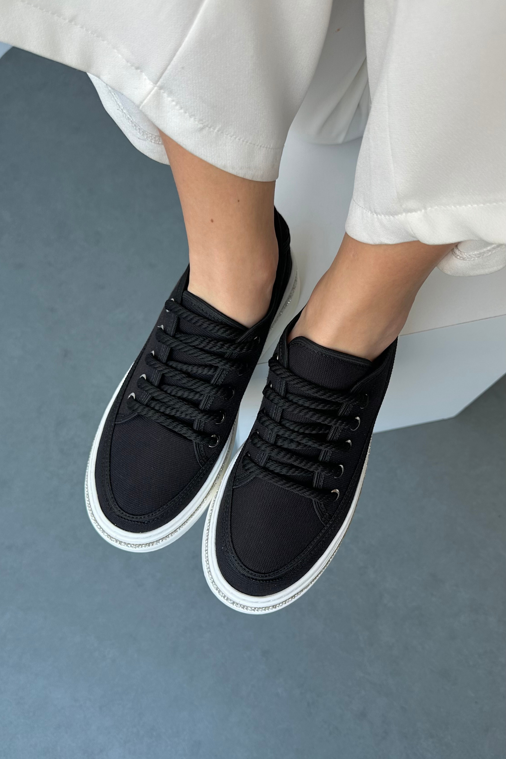 Kadın Taşlı Spor Ayakkabı SİYAH KETEN