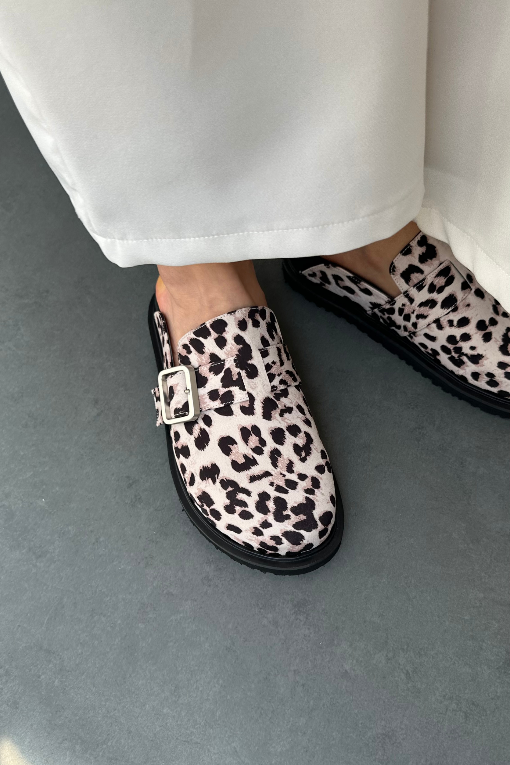 Kadın Terlik BEJ LEOPAR