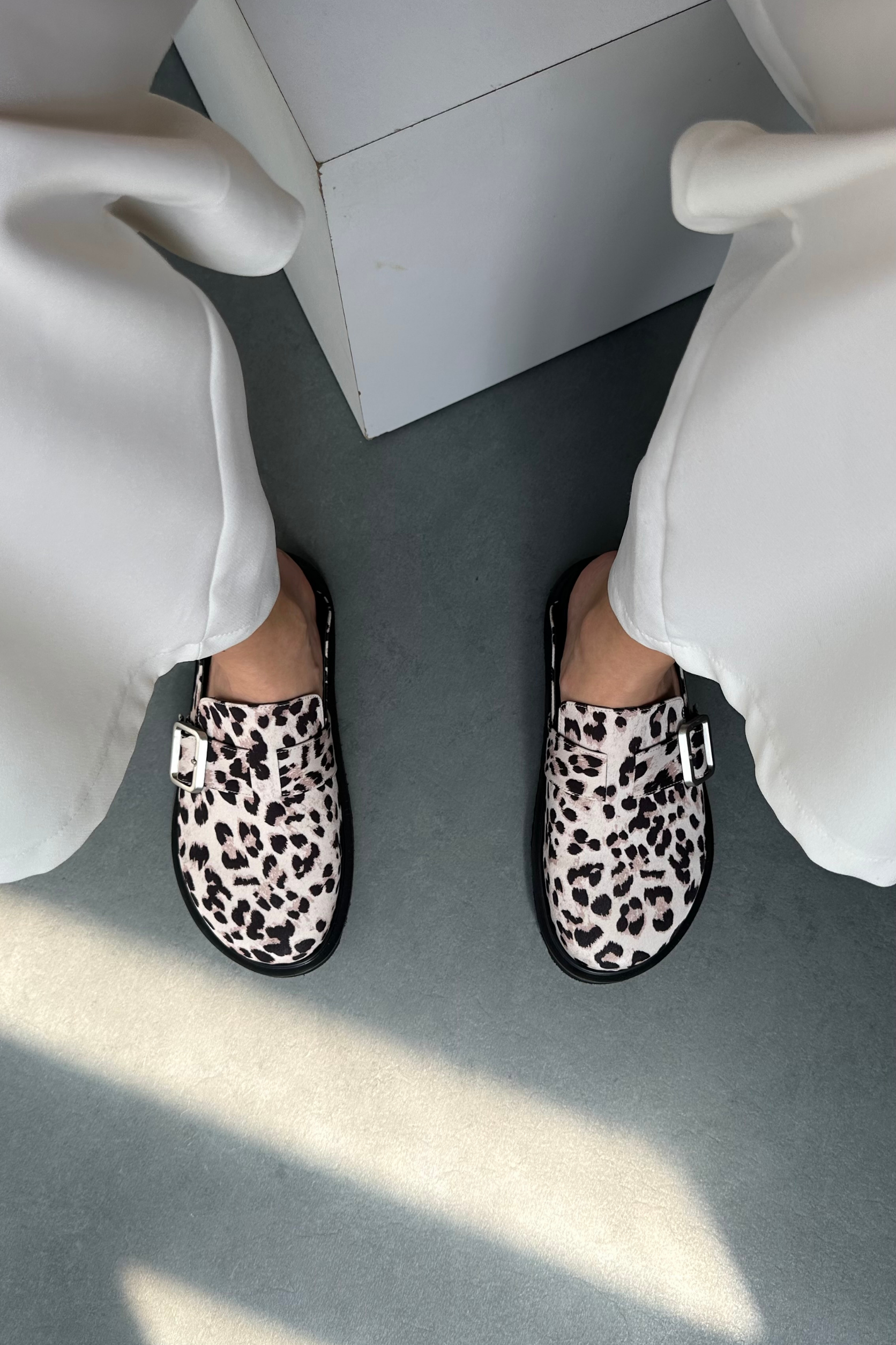 Kadın Terlik BEJ LEOPAR