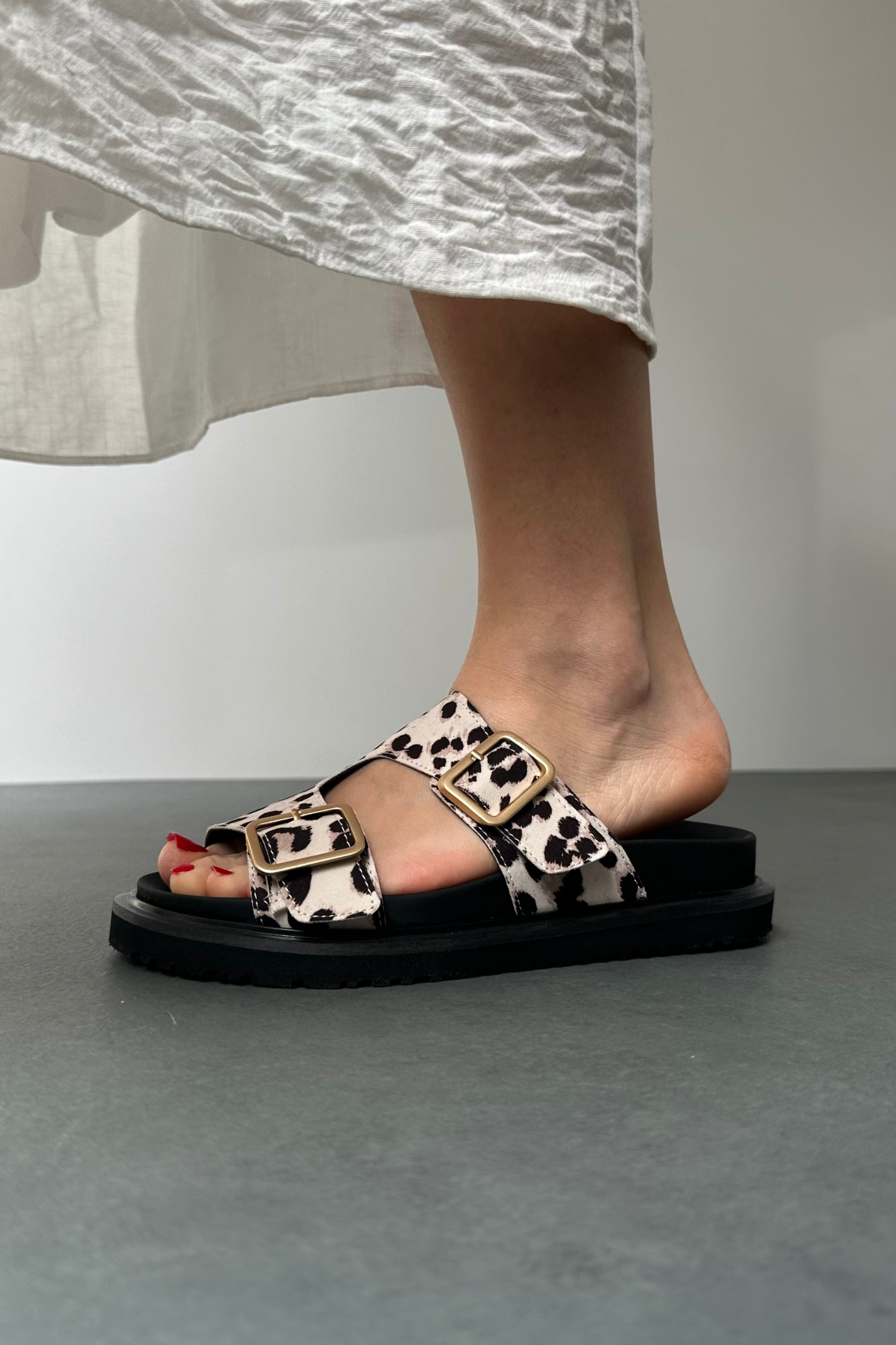 Kadın Terlik BEJ LEOPAR