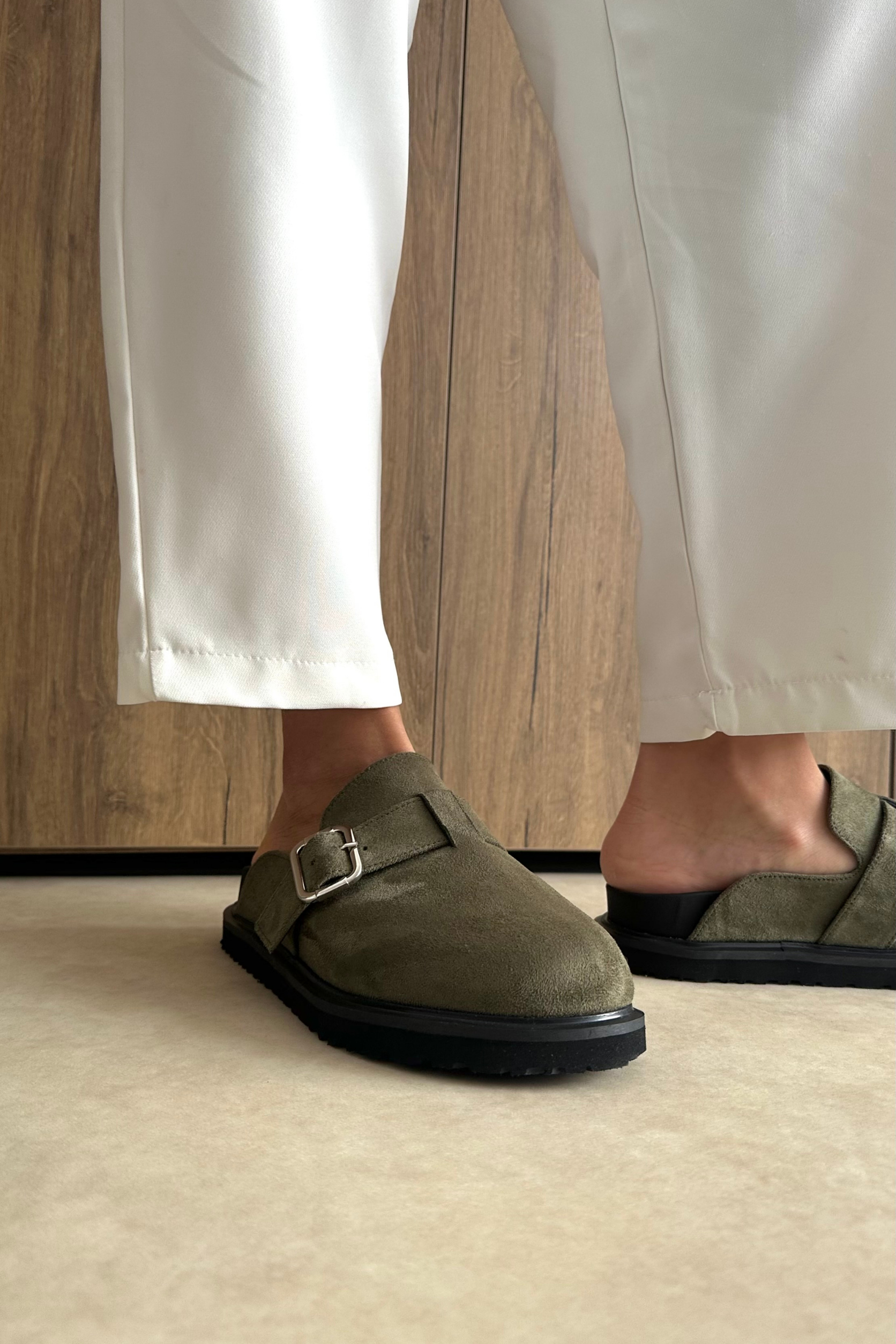 Kadın Terlik HAKİ SÜET