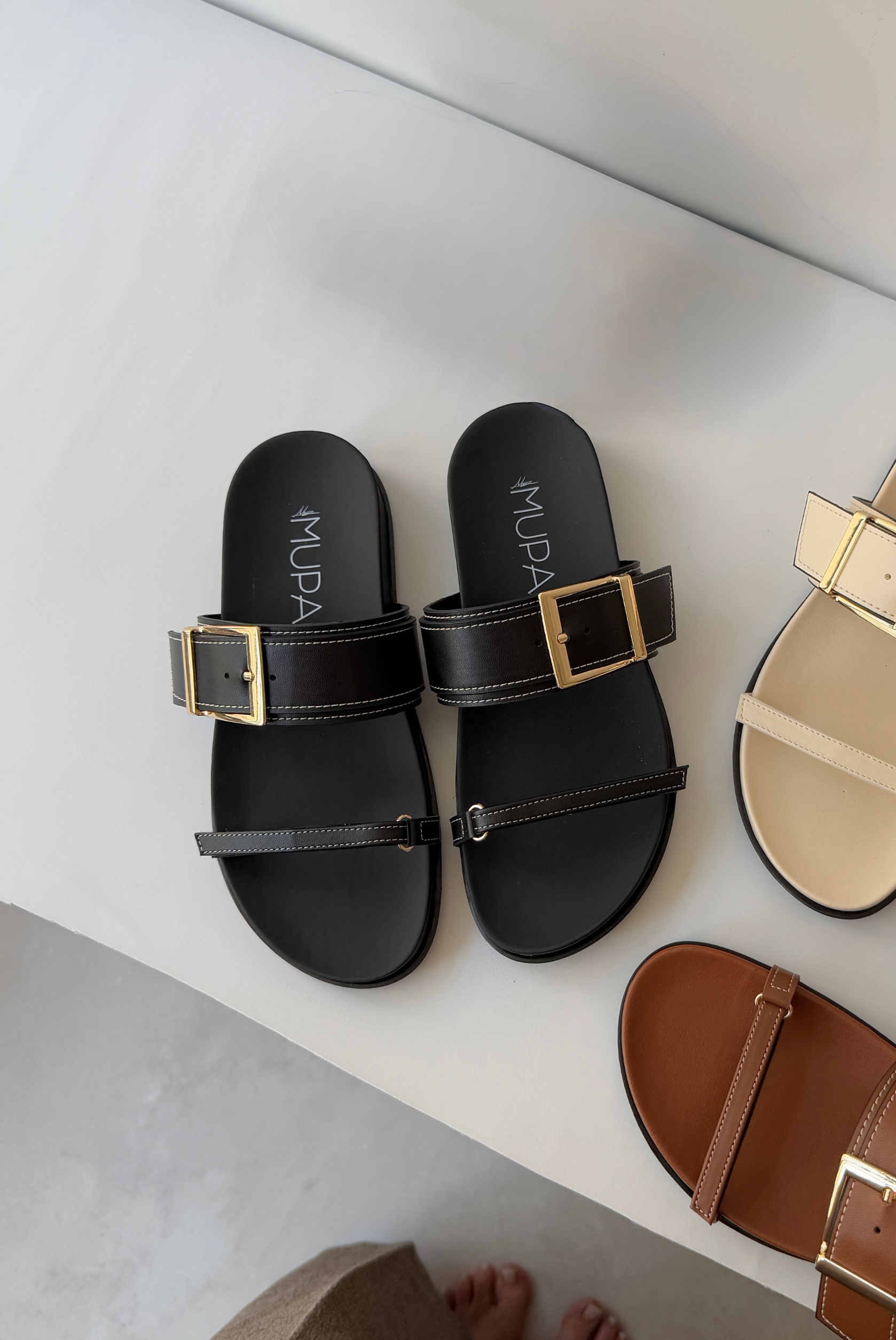 Kadın Terlik SİYAH