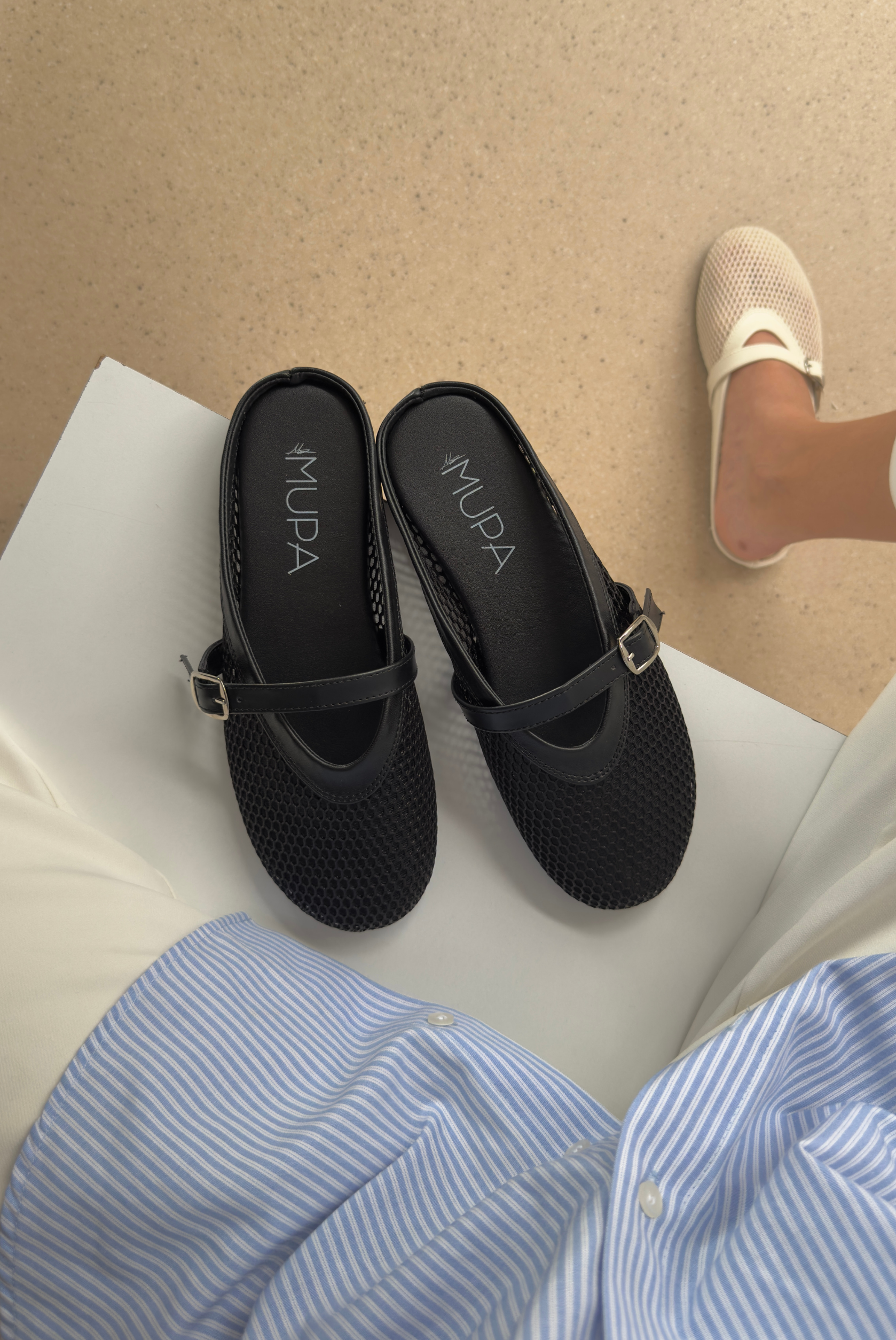 Kadın Terlik SİYAH