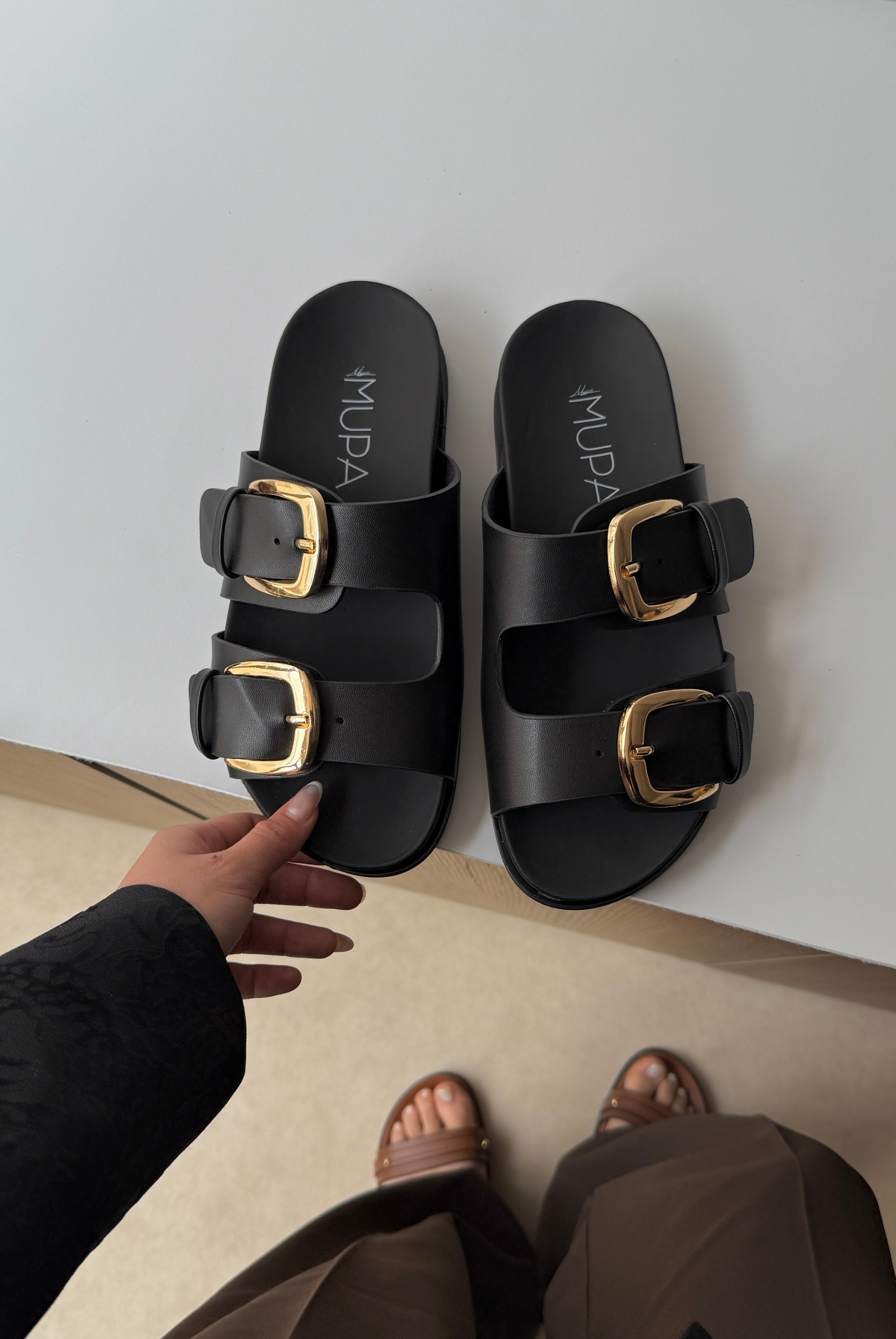 Kadın Terlik SİYAH