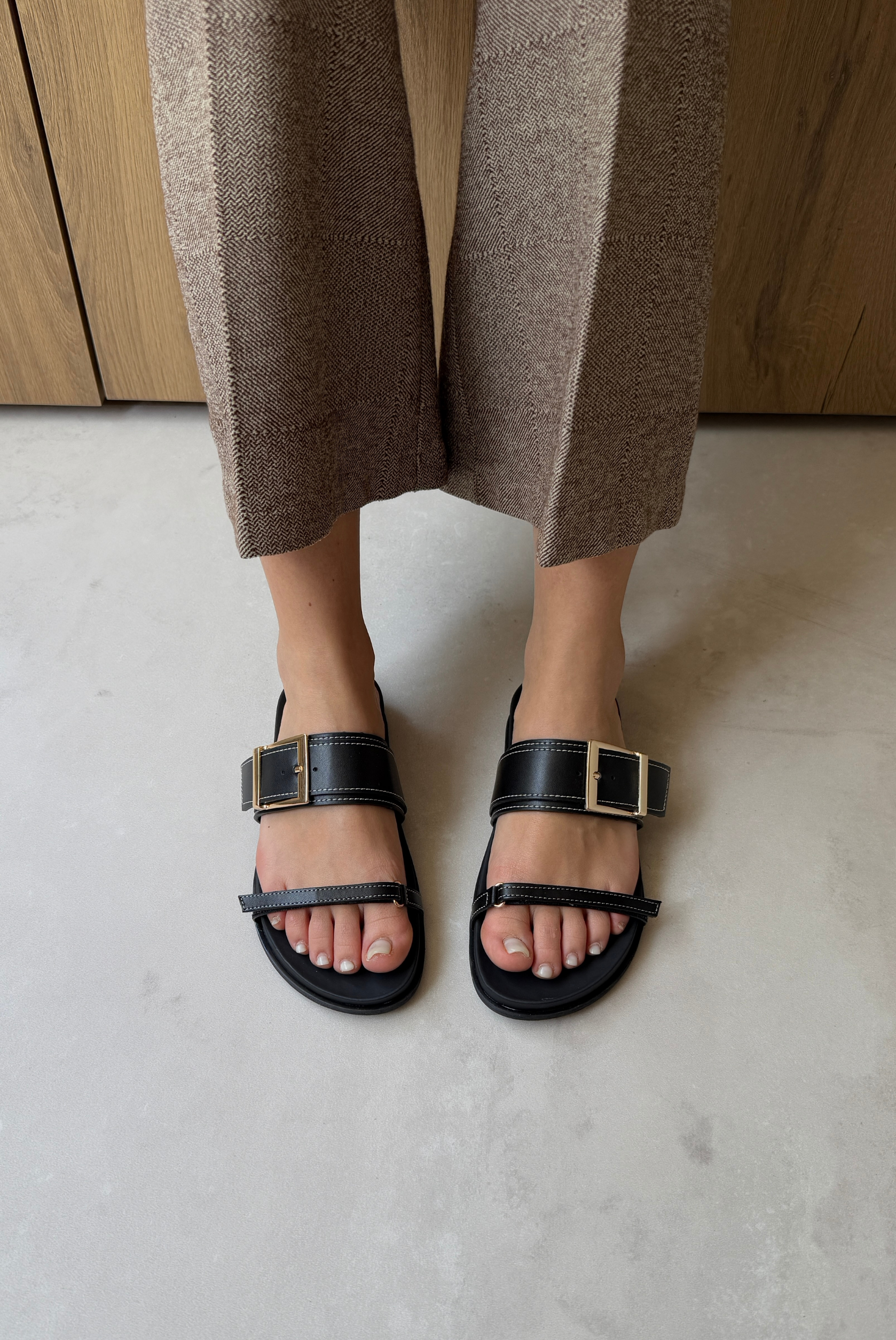 Kadın Terlik SİYAH