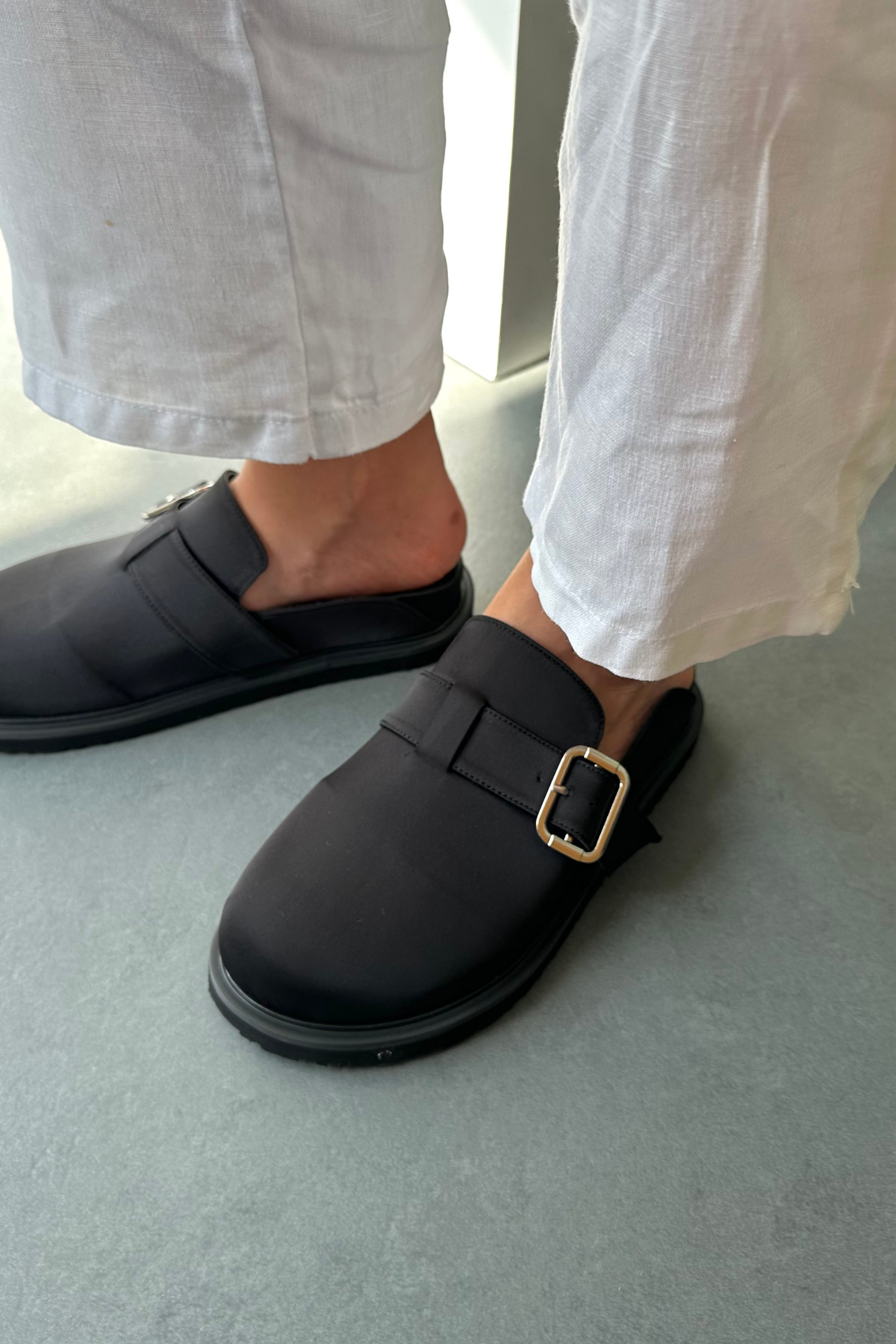 Kadın Terlik SİYAH SATEN