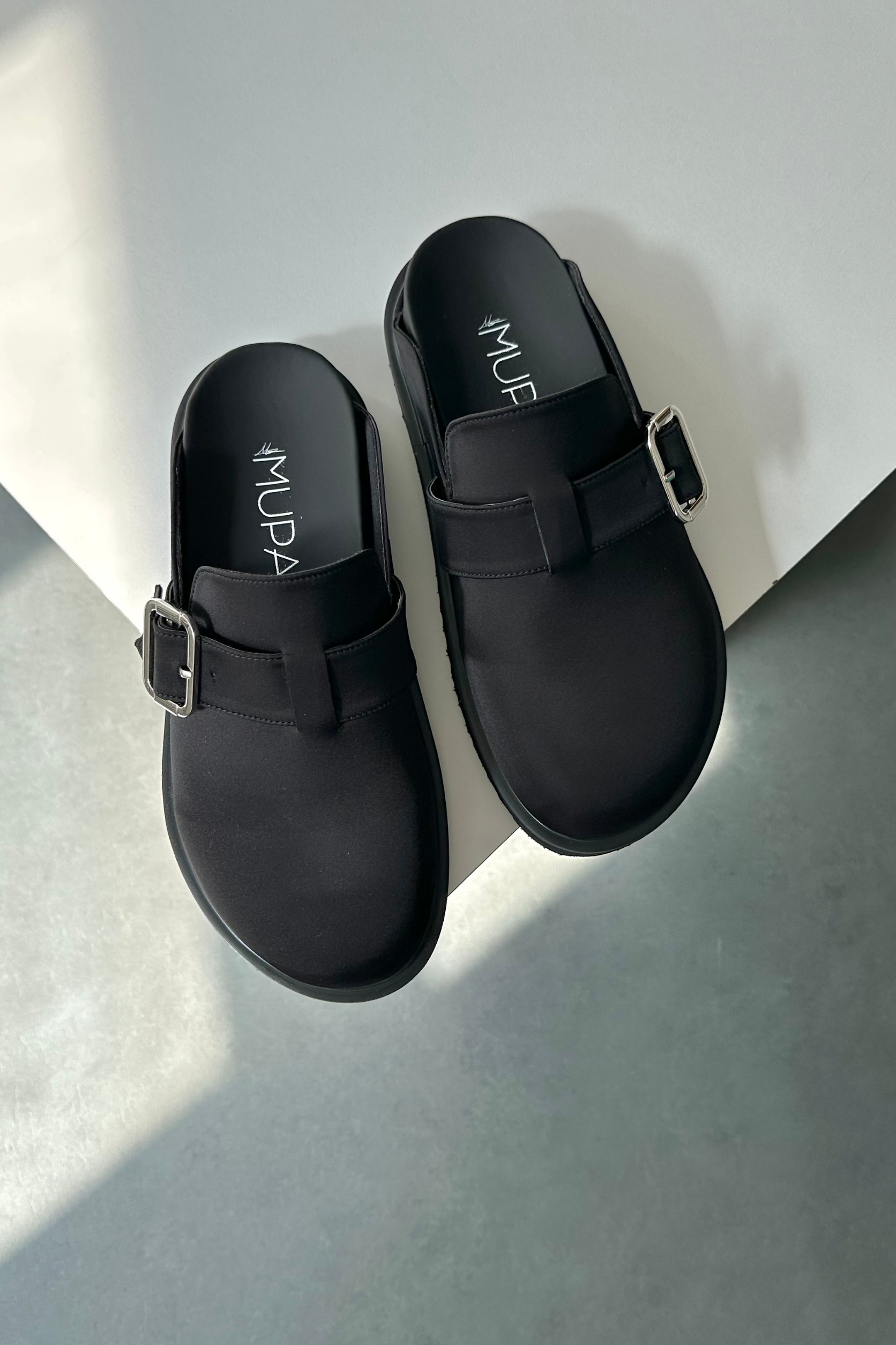 Kadın Terlik SİYAH SATEN