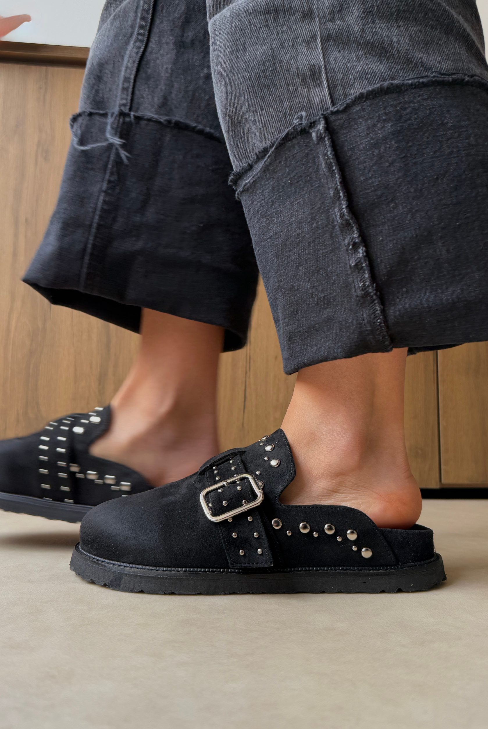 Kadın Terlik SİYAH SÜET