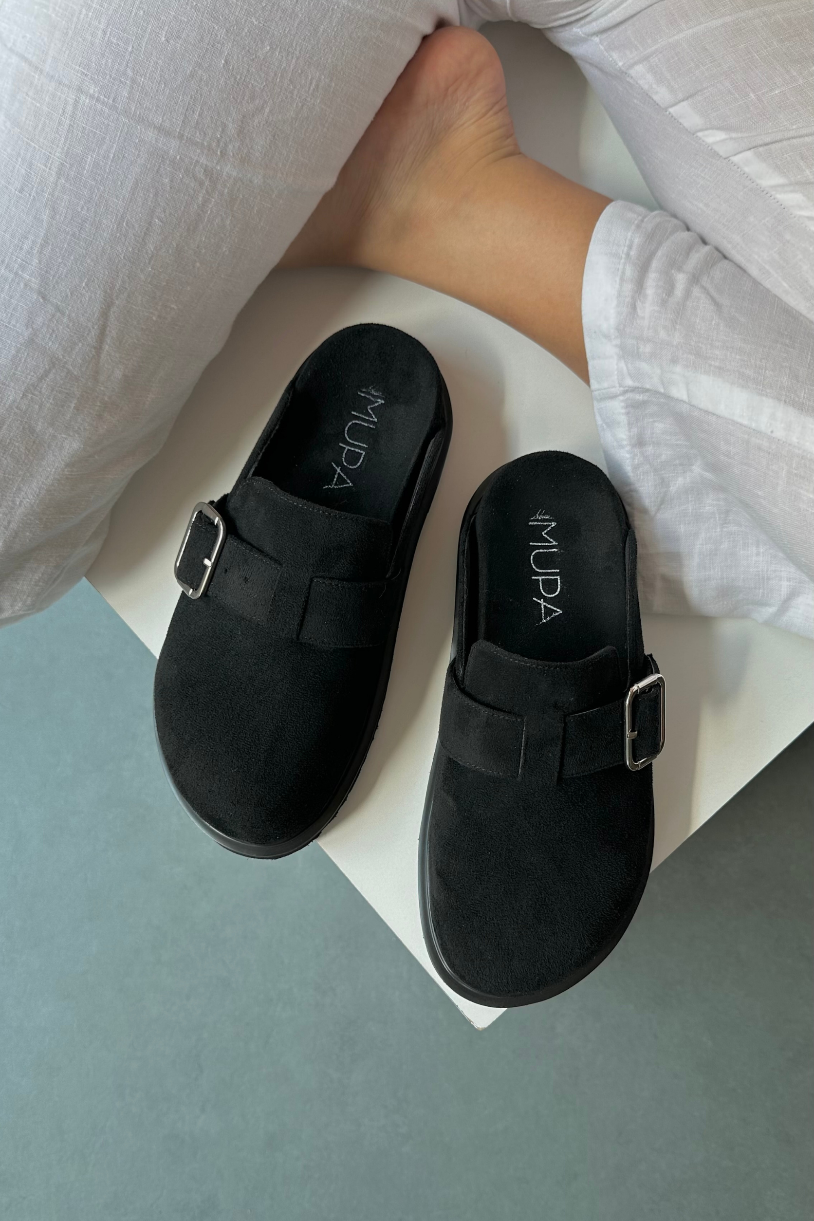 Kadın Terlik SİYAH SÜET