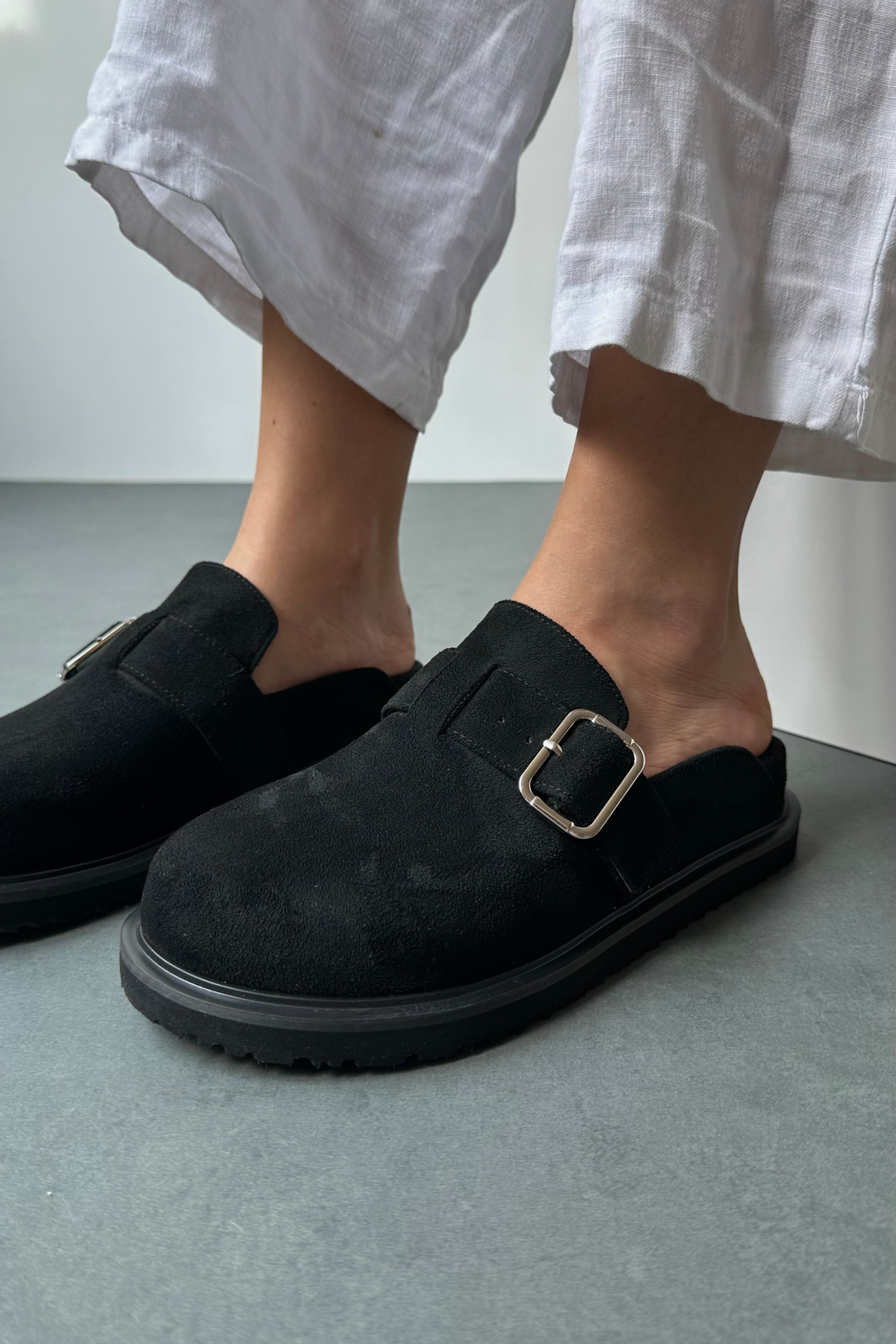 Kadın Terlik SİYAH SÜET