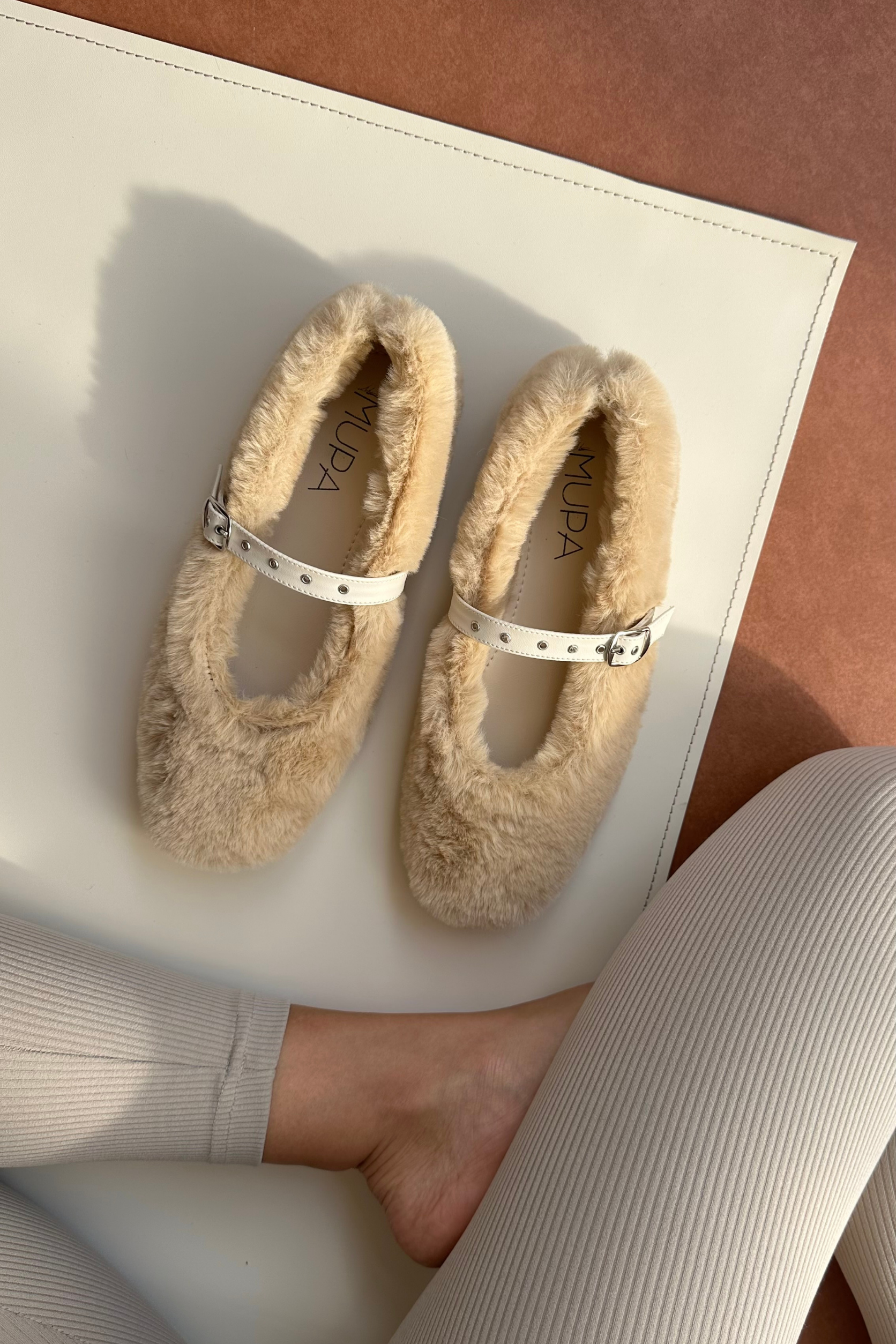 Kadın Tüylü Babet BEJ