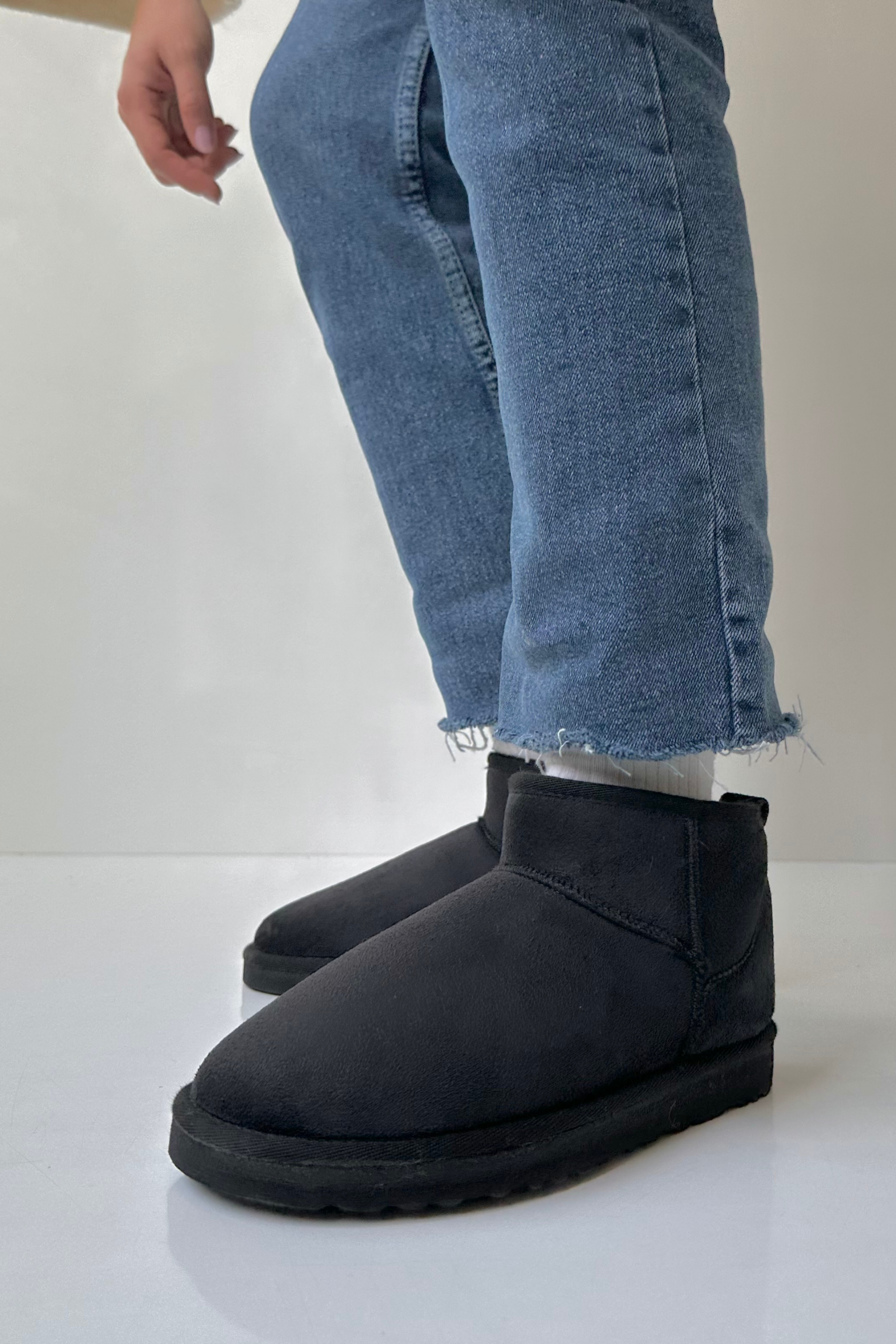 Mini İçi Kürklü İnce Tabanlı SİYAH