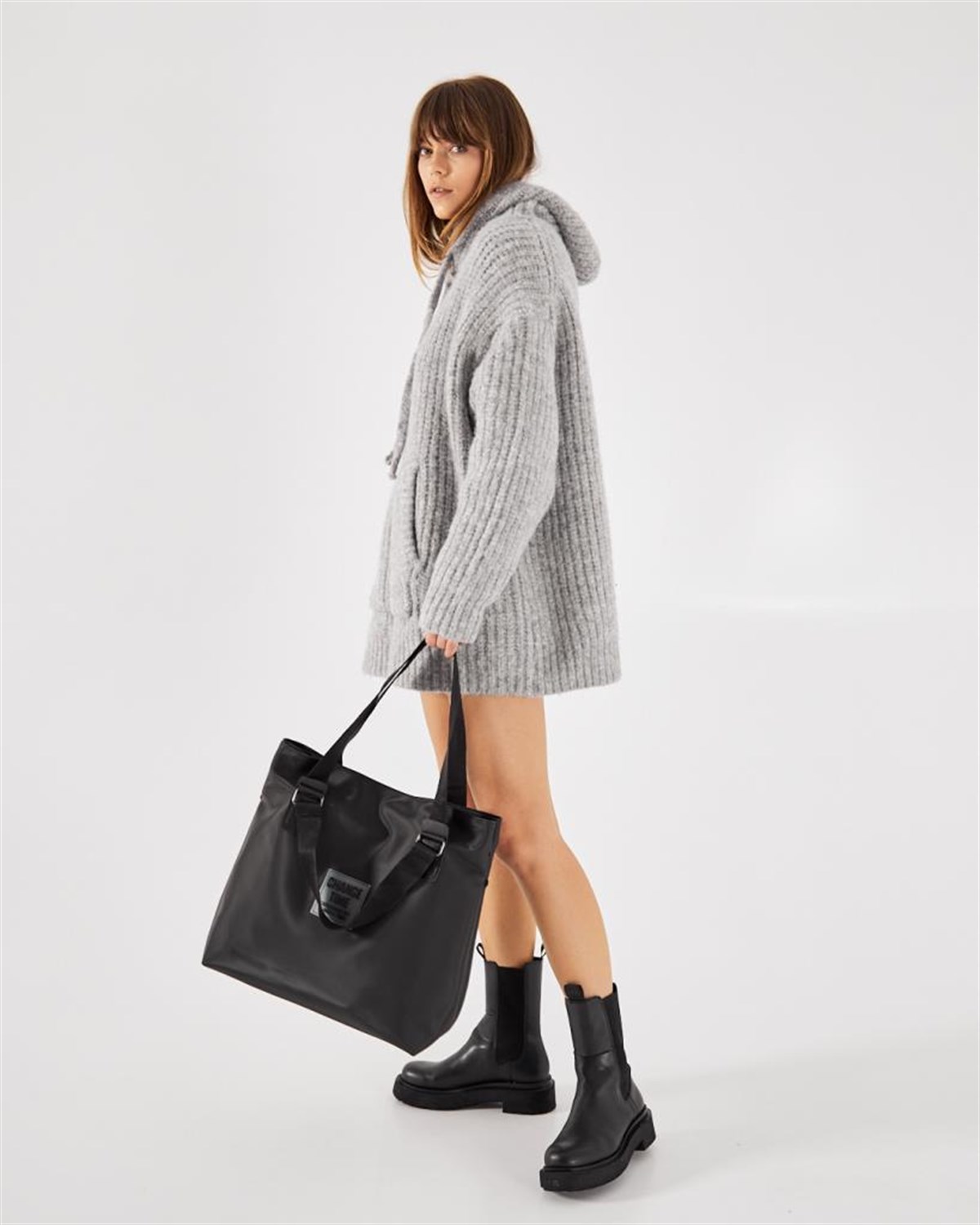 Patlı Kadın Omuz Çantası SİYAH