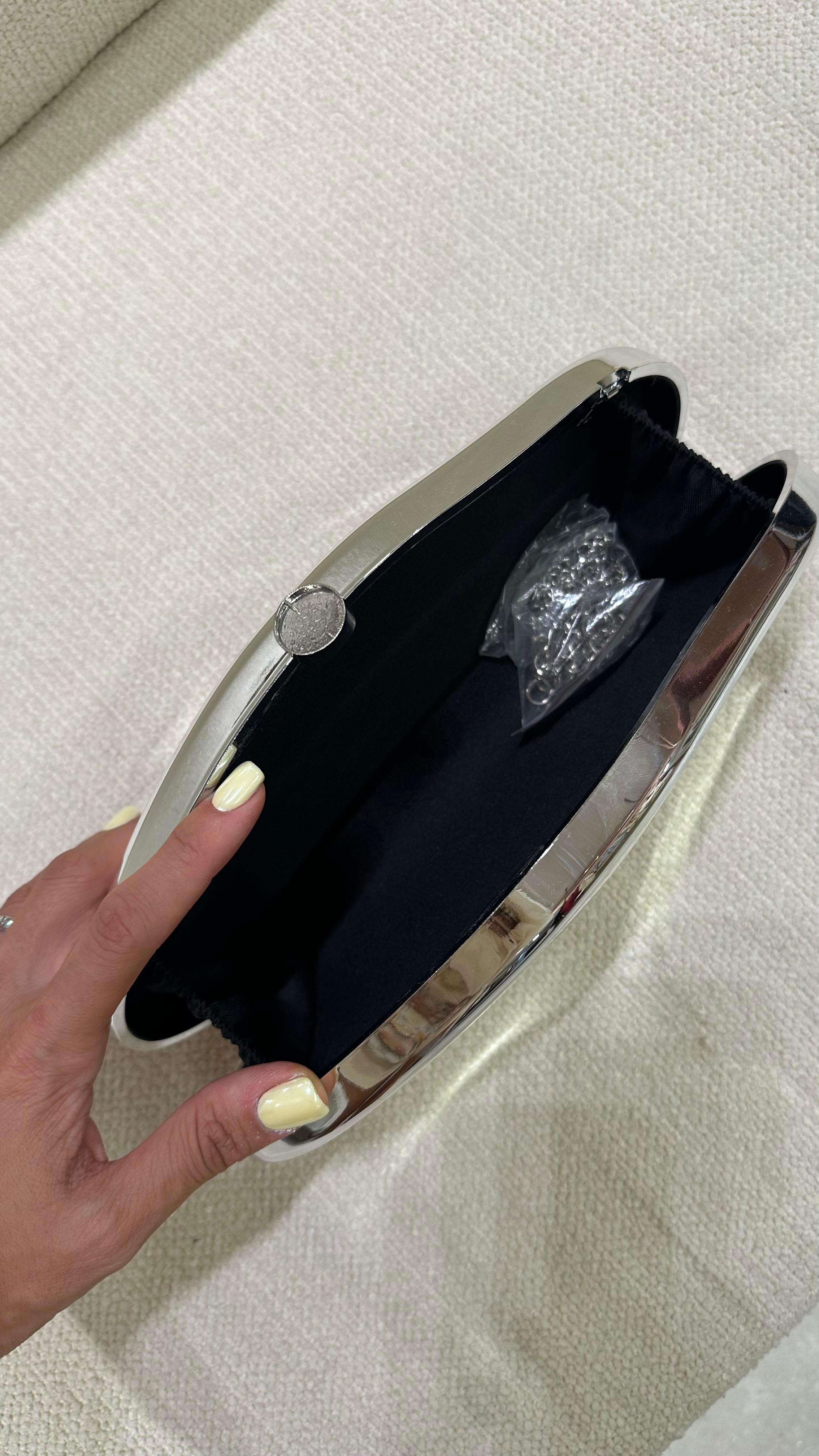Silver Dalgalı Clutch