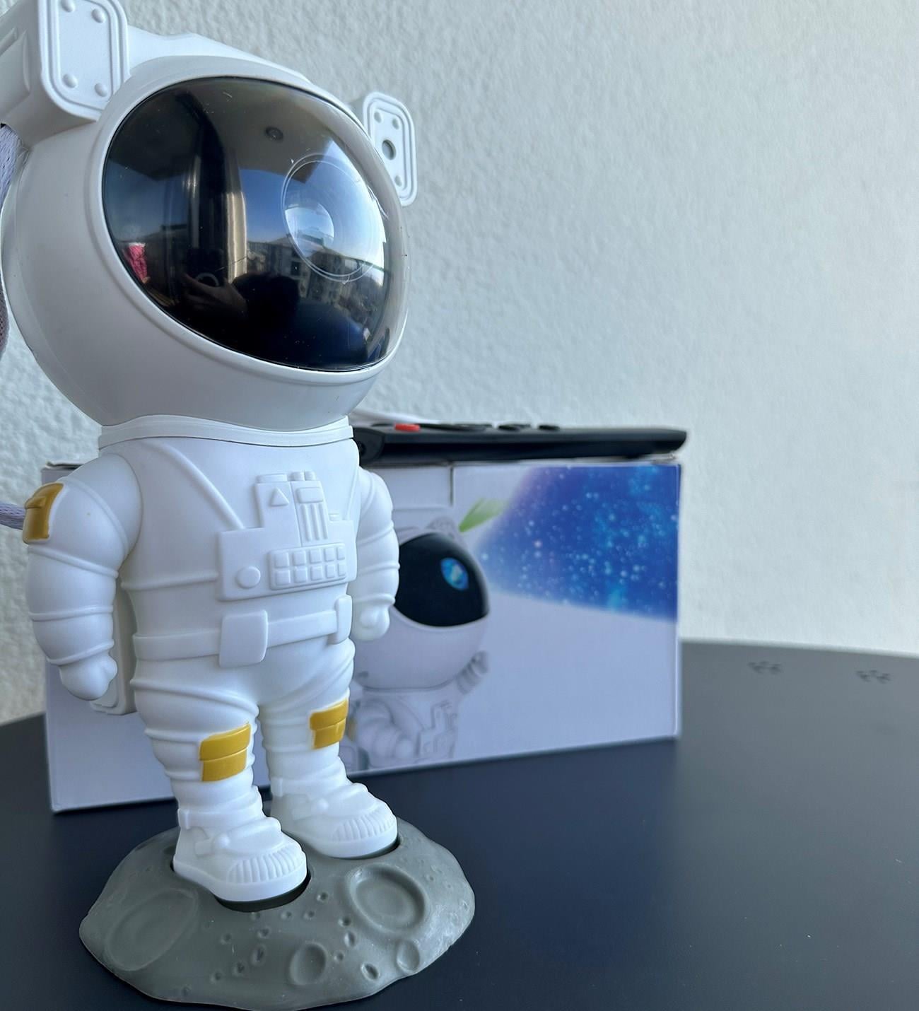 Astronot Projektör Gece Masa Lambası Galaxy Gökyüzü Star Projeksiyon Kumandalı Samanyolu Aydınlatma