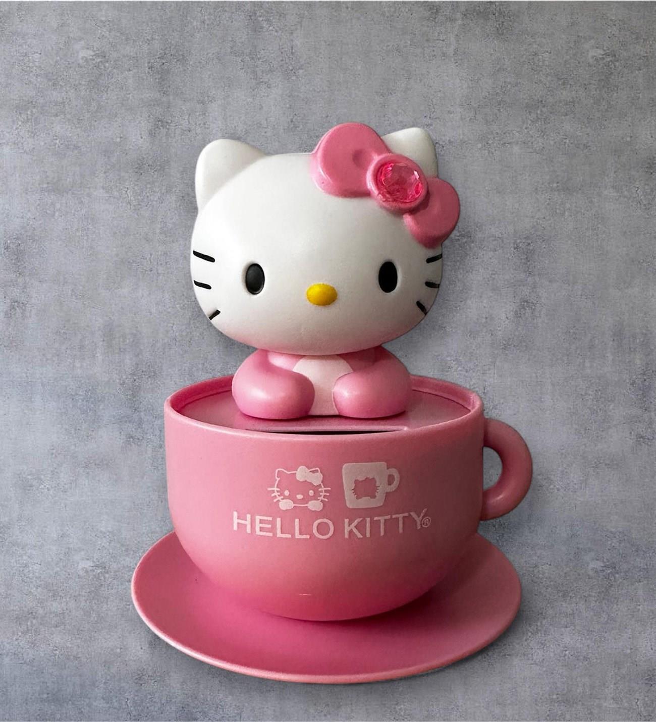 Güneş Enerjili Sürekli Hareket Eden Kafa Sallayan Hello Kitty