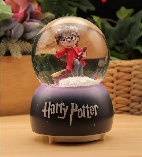 HARRY POTTER Kar Motorlu, Işıklı ve Müzikli Mega Boy Kar Küresi