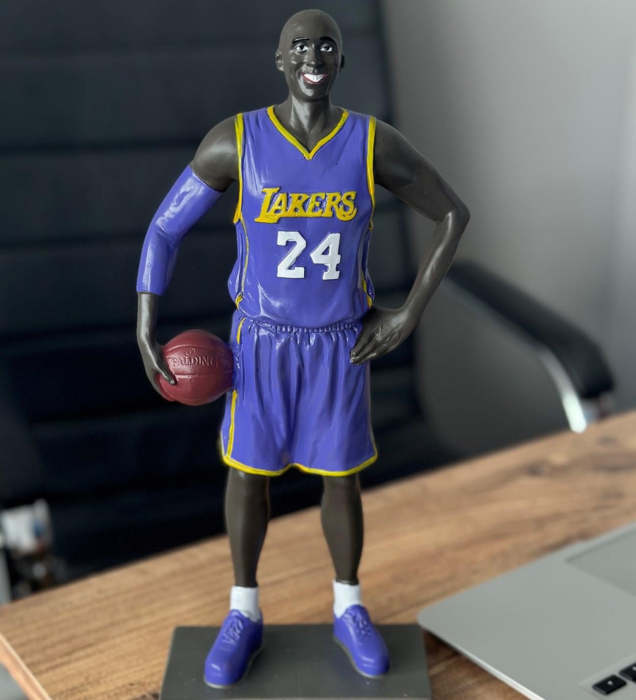KOBE BRYANT Lakers 24 Efsane Mega Boy Basketbol Biblosu